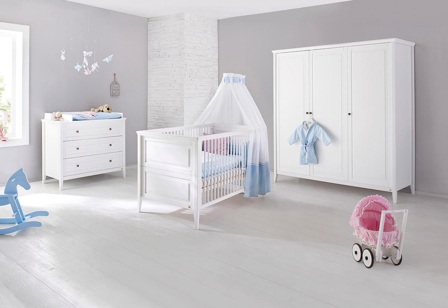 Pinolino® Babyzimmer-Komplettset Smilla, (Set, 3-St., mit Schrank Schrank, groß; Kinderbett, breit Wickelkommode), Kinderbett