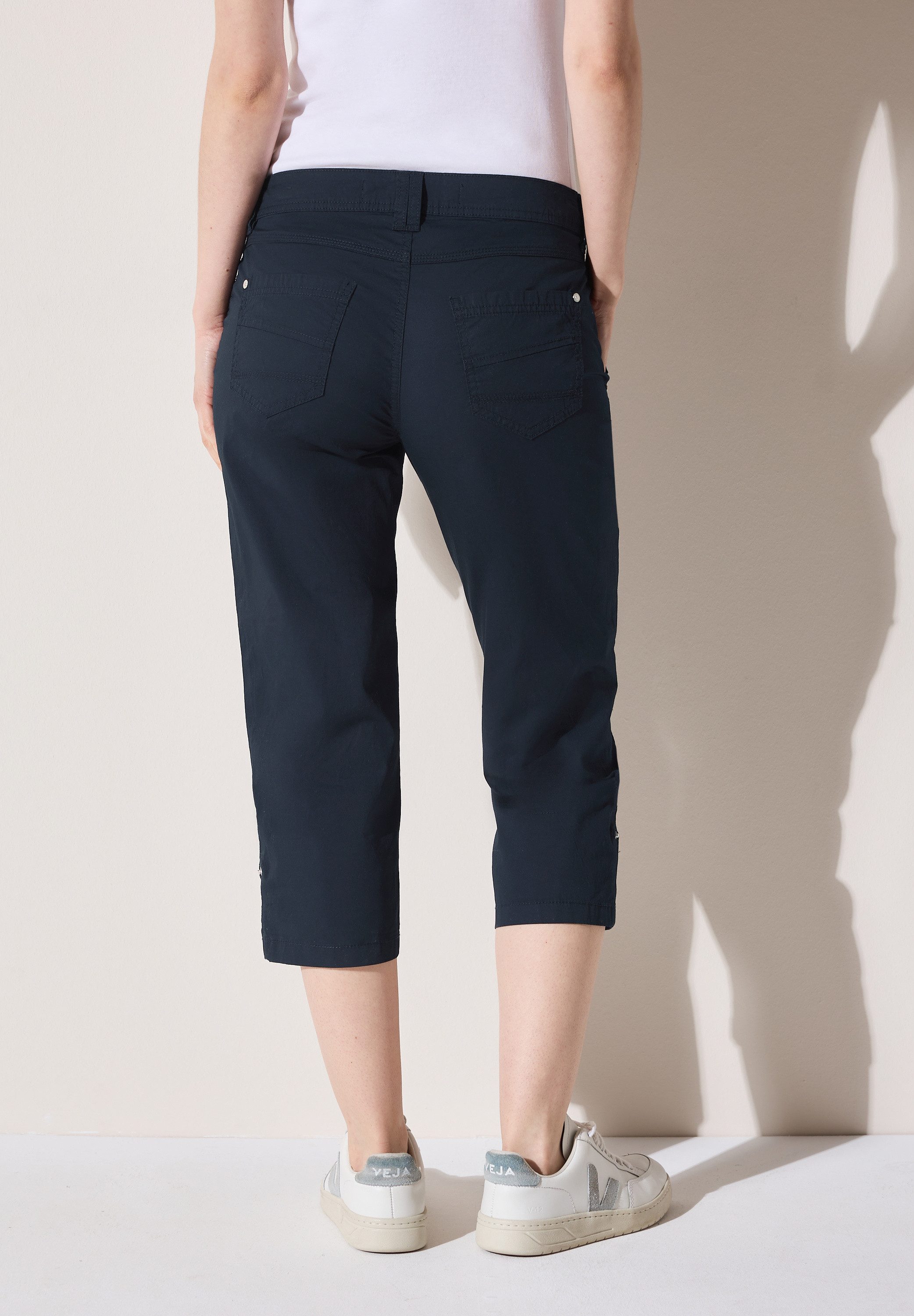 CECIL Caprihose Style New York Sommerhose mit Knopfdetails am Bund günstig online kaufen