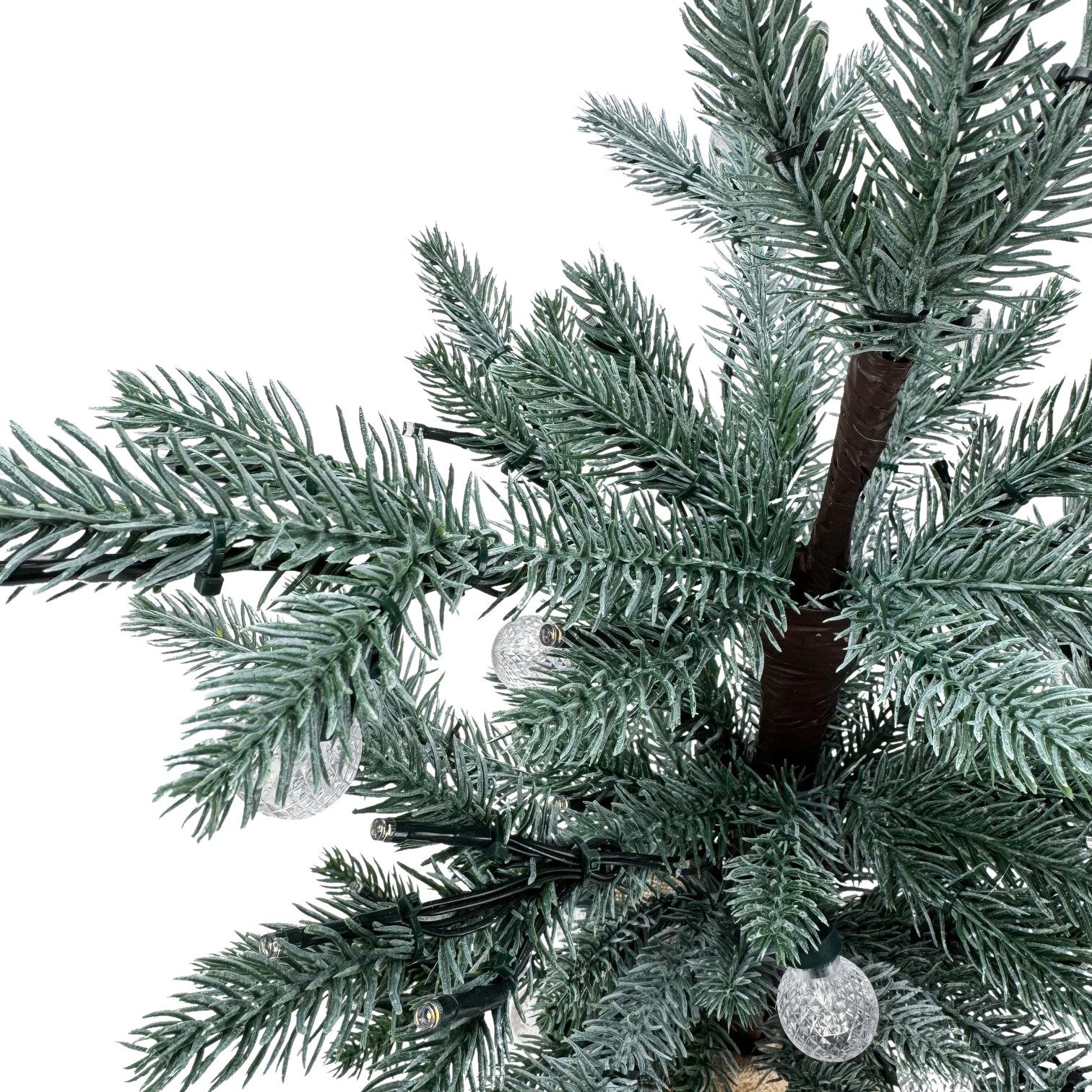 Online-Fuchs Künstlicher Weihnachtsbaum mit LED-Beleuchtung (Lichterkette) aus Spritzguss - 67 cm klein, mit leicht verschneiten Zweigen, 70 warmweiße LED´s und 20 kleine Lampions