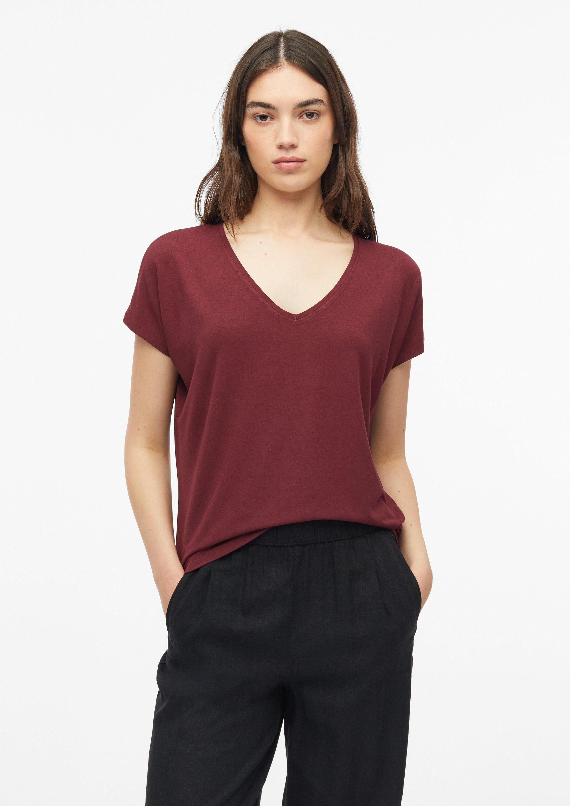 s.Oliver Kurzarmshirt T-Shirt Fließendes Jersey-Shirt mit überschnittenen Schultern