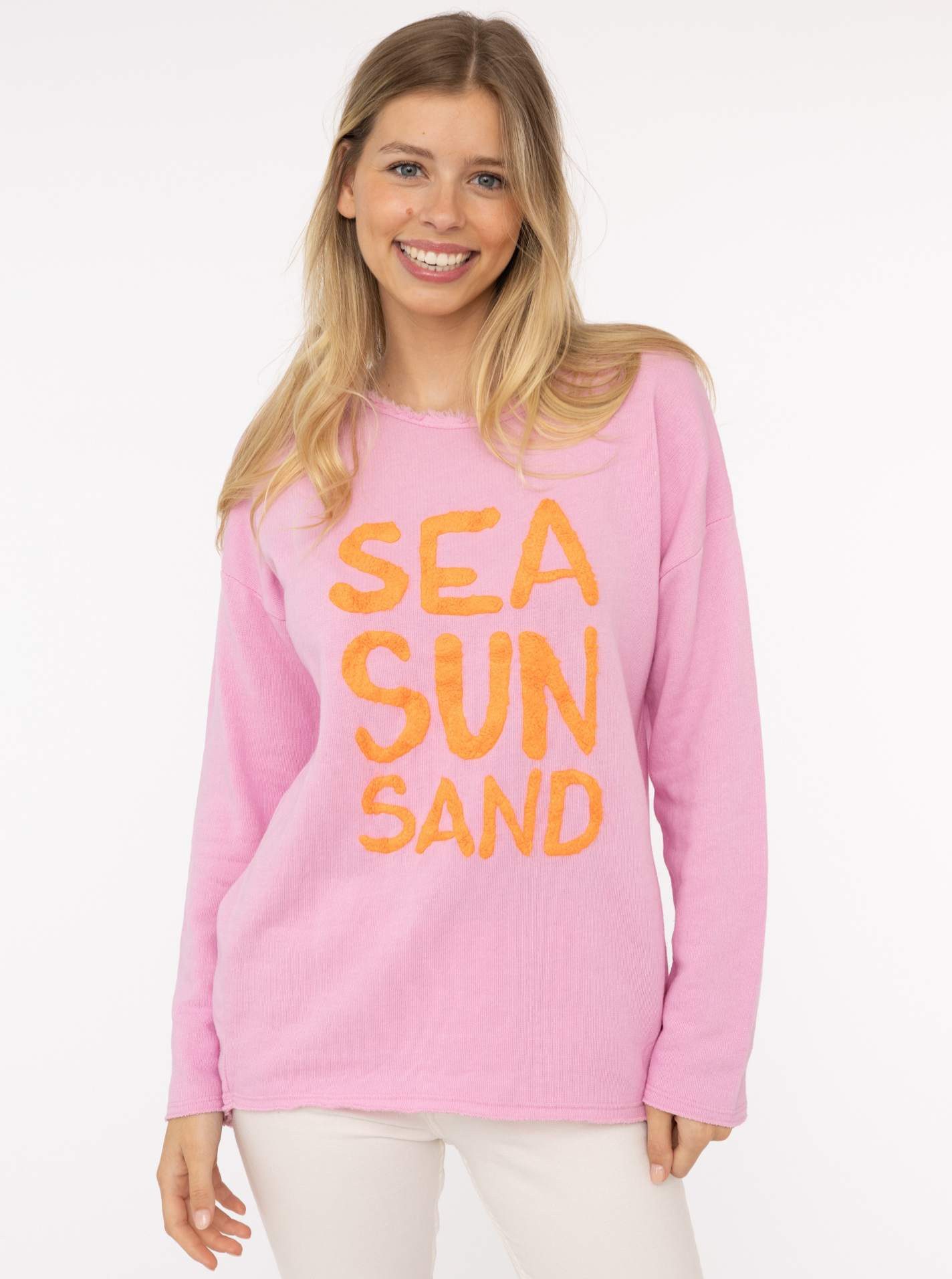 Zwillingsherz Sweater "Sea Sand Sun" Flock-Print, ausgefranster Rundhalsausschnitt, Langarm