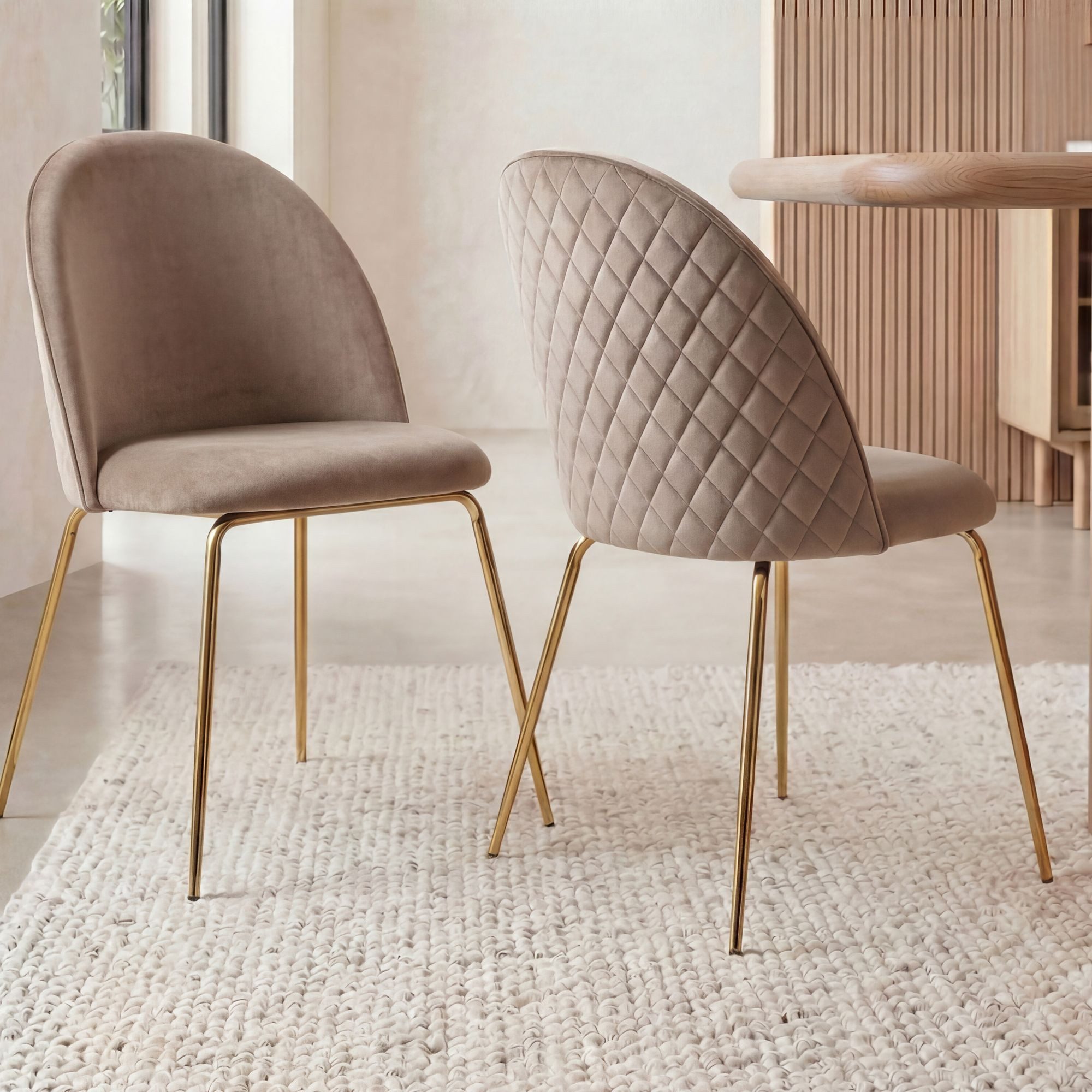 FINEBUY Esszimmerstuhl Esszimmerstühle 2er Set Beige Samt goldene Beine (2er Set Samt Beige Gepolstert mit Metallbeine), Küchenstuhl Skandinavisch, Schalenstuhl Modern