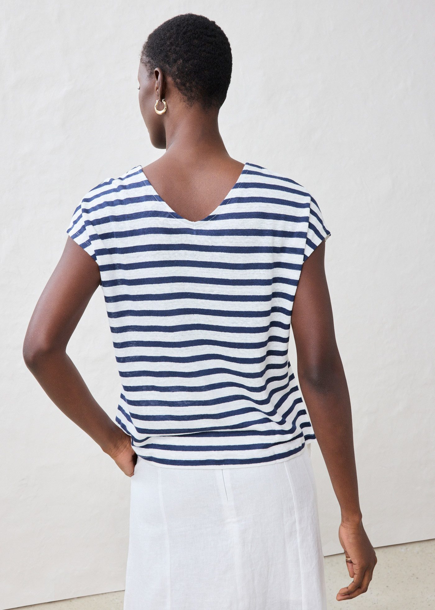 bonprix T-Shirt Oversize Passform, Kurzarm, V-Ausschnitt, aus Leinen, pflegeleicht