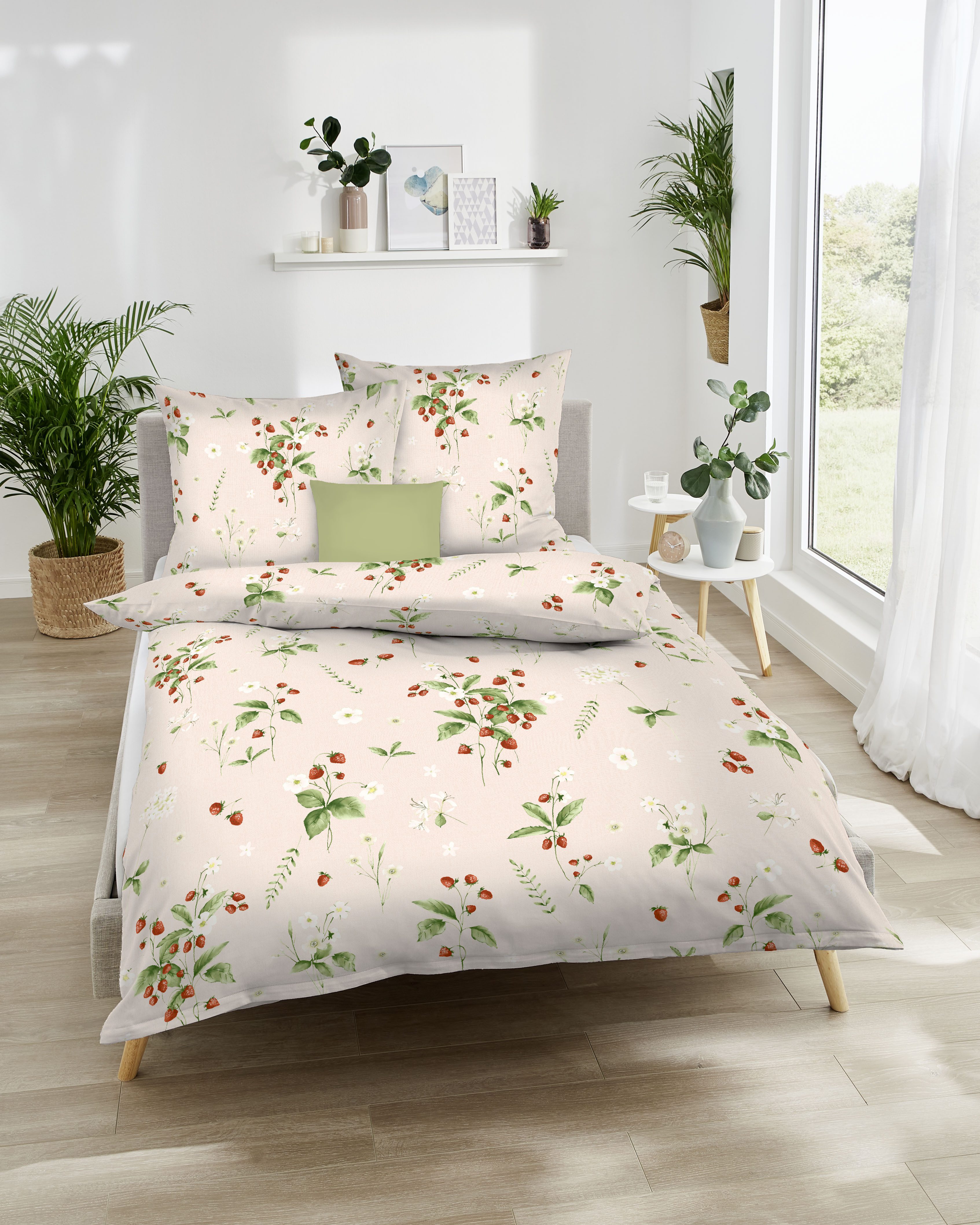 Kaeppel Bettwäsche Walderdbeeren, Mako-Satin, 2 teilig, Mit Walderdbeeren