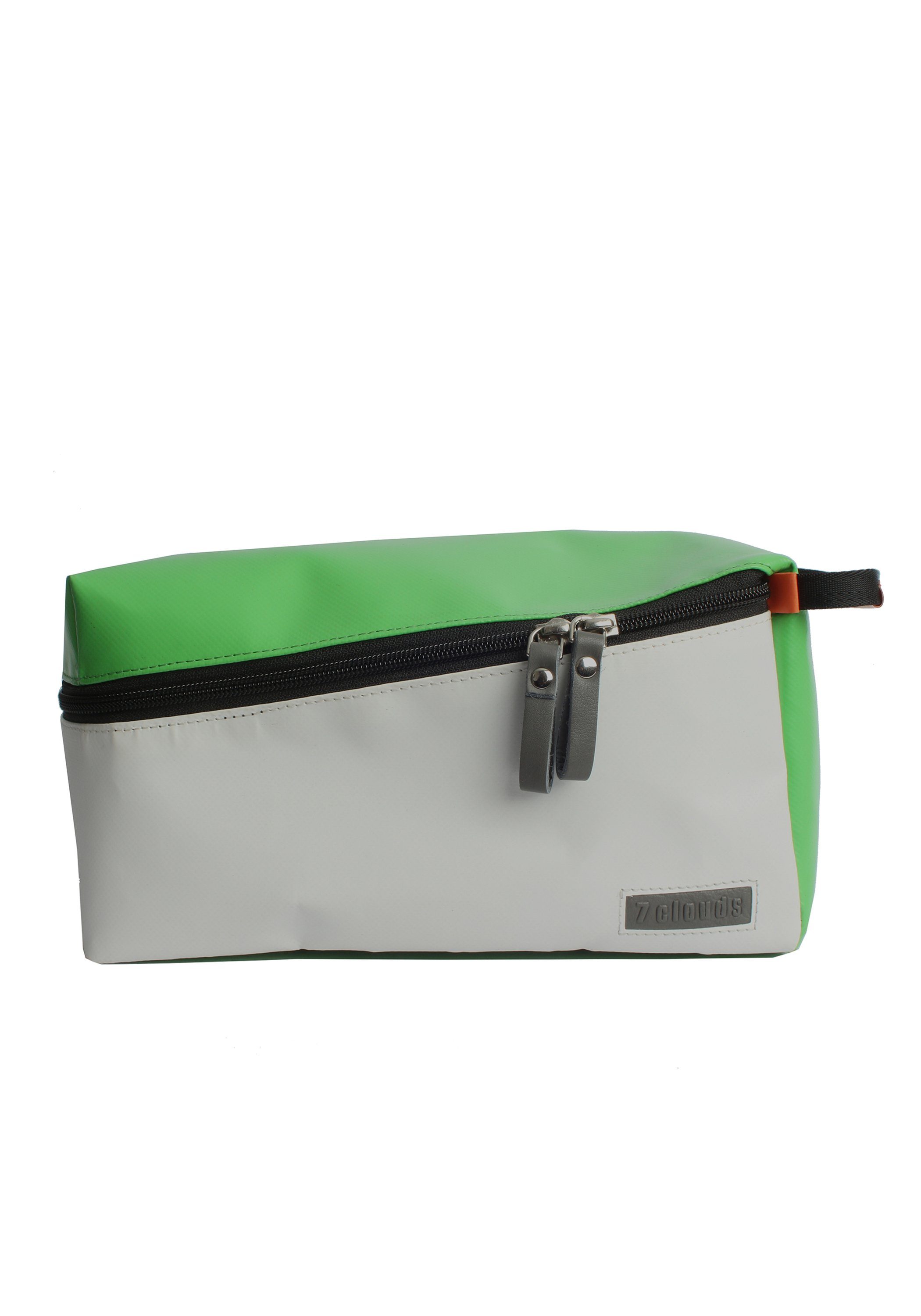 7clouds Kulturbeutel Keil 7.1, mit recyceltem PET