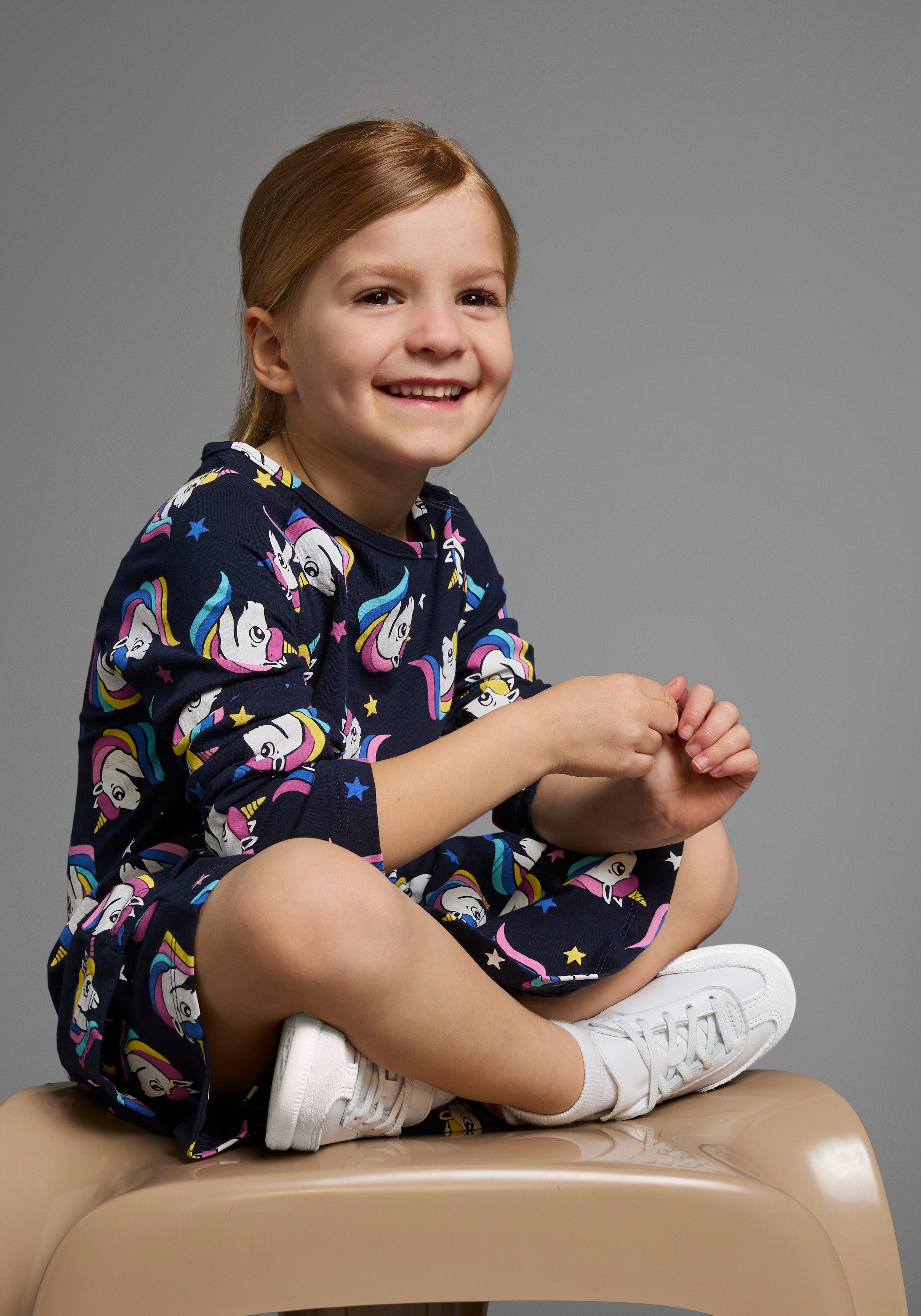 KIDSWORLD Jerseykleid für kleine Mädchen festliche Anlässe, kniefreie Länge, eleganter Stil – Bild 4 von 5