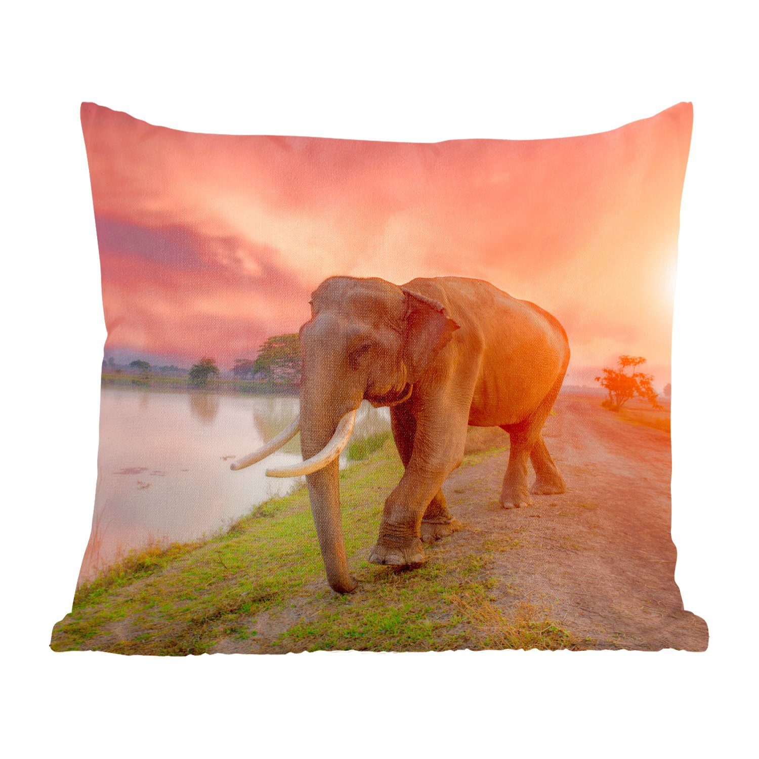 MuchoWow Dekokissen Elefant - Wasser - Tiere - Sonnenuntergang - Natur, Zierkissen mit Füllung für Wohzimmer, Schlafzimmer, Deko, Sofakissen