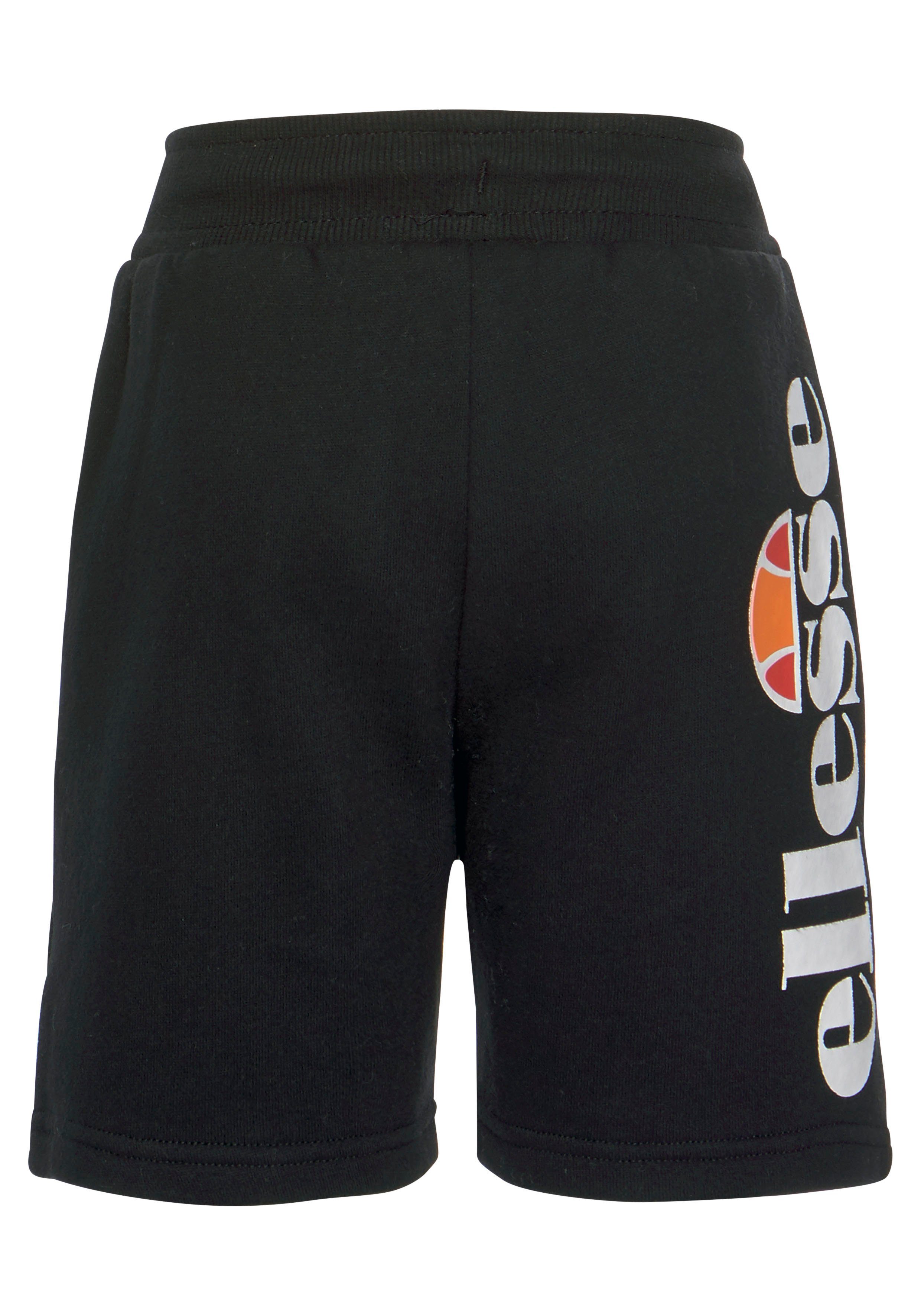 Ellesse Sweatshorts TOYLE mit Eingrifftaschen, kurzer Schnitt