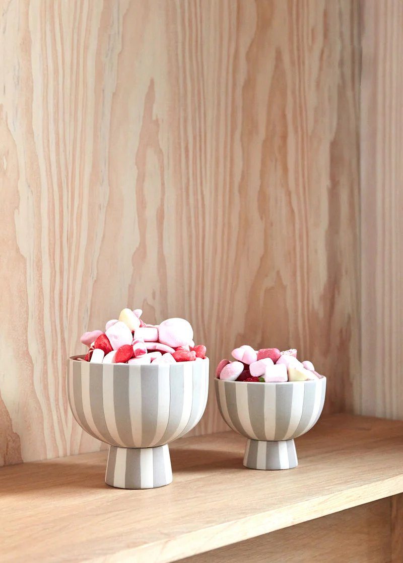 OYOY Servierschüssel OYOY Toppu Mini Bowl 12.6x10cm, Steingut. € 53,50, (€ 53,50 pro 1 Stk).