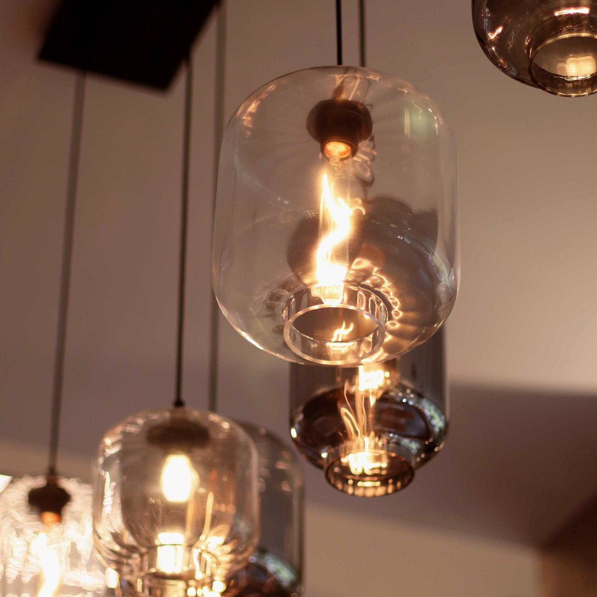 s.luce Pendelleuchte Velo Esstischlampe 5-flg 2-reihig 160cm Ø18/20/25cm Rauch