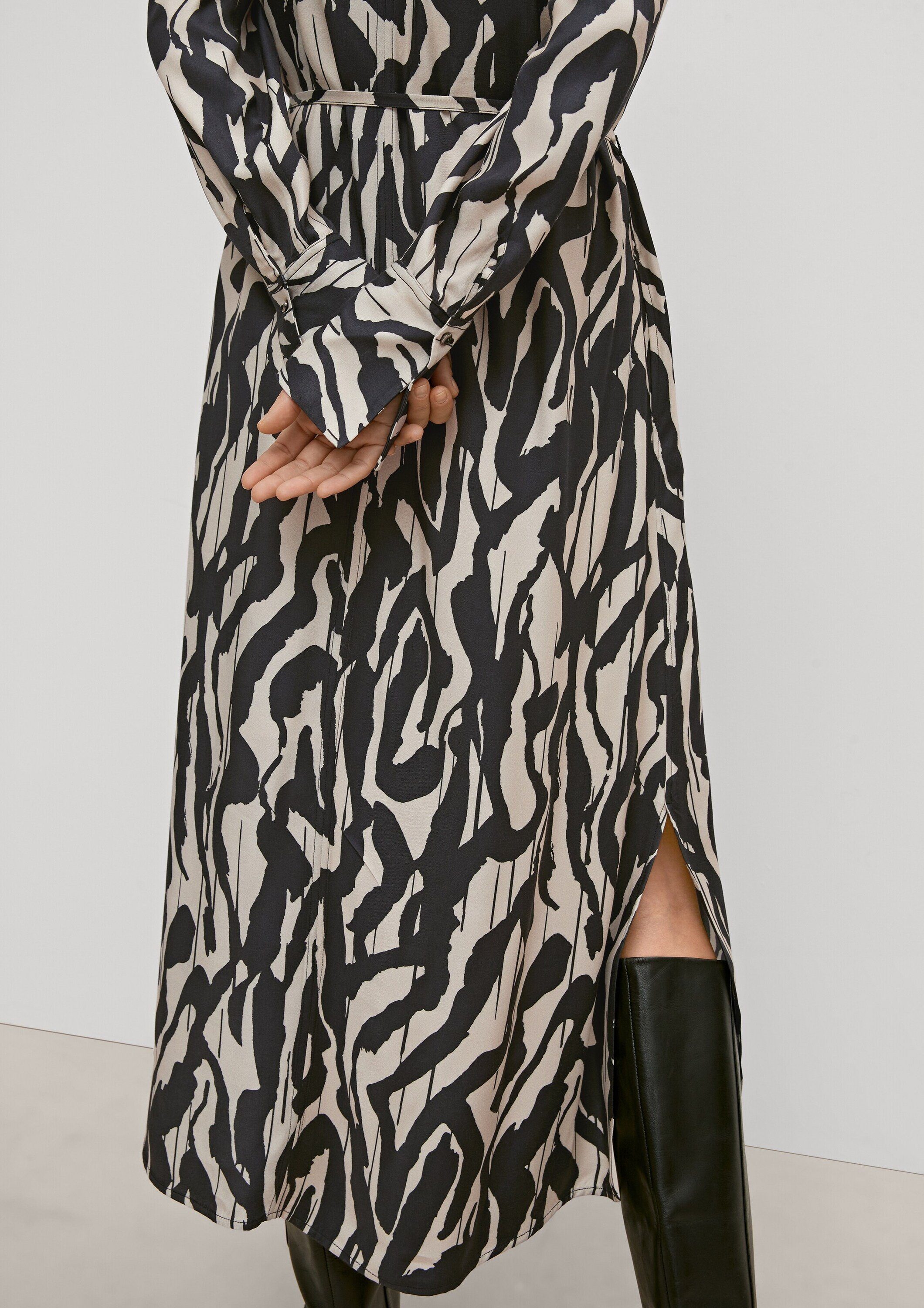 comma Sommerkleid (1-tlg) Drapiert/gerafft