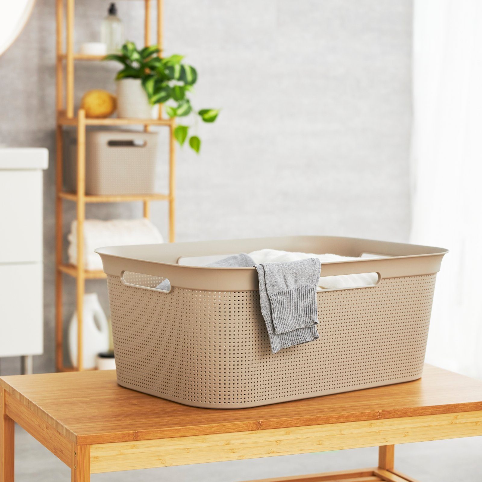 ROTHO Wäschekorb 4er-Set Wäschekorb BRISEN 41 l, flexibel & modern mit 4 Griffen (Wäschekorbset, 4er-Set), Belüftete Rattanstruktur verhindert Gerüche & sorgt für Frische