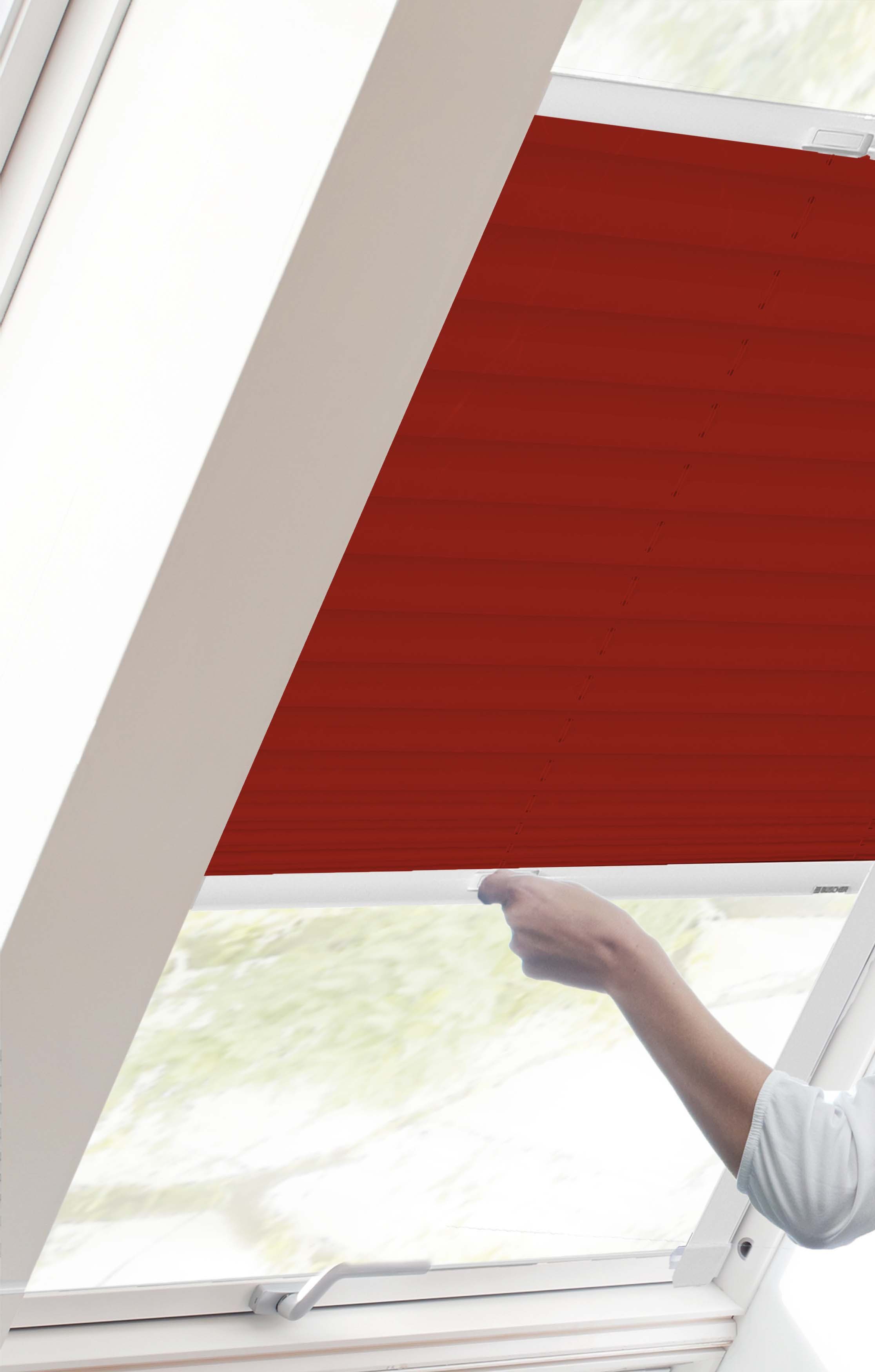 Dachfensterplissee Young Style Crush, rot verspannt, Lichtschutz, sunlines, mit Führungsschienen verschraubt