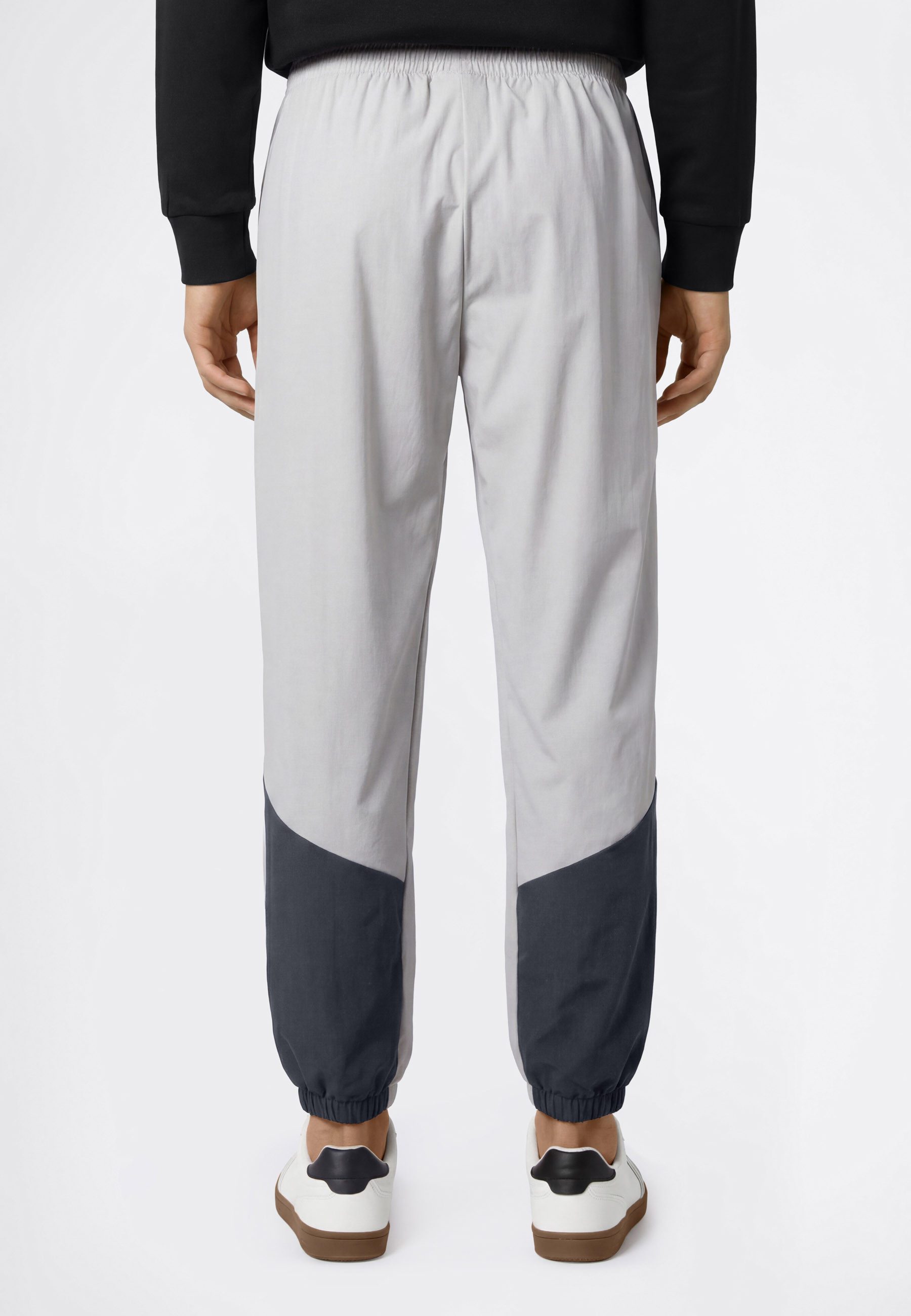 Champion Trainingshose SPORTWEAR CUFFED PANTS Slim Fit mit Bündchen für sicheren Sitz und sauberen Beinabschluss