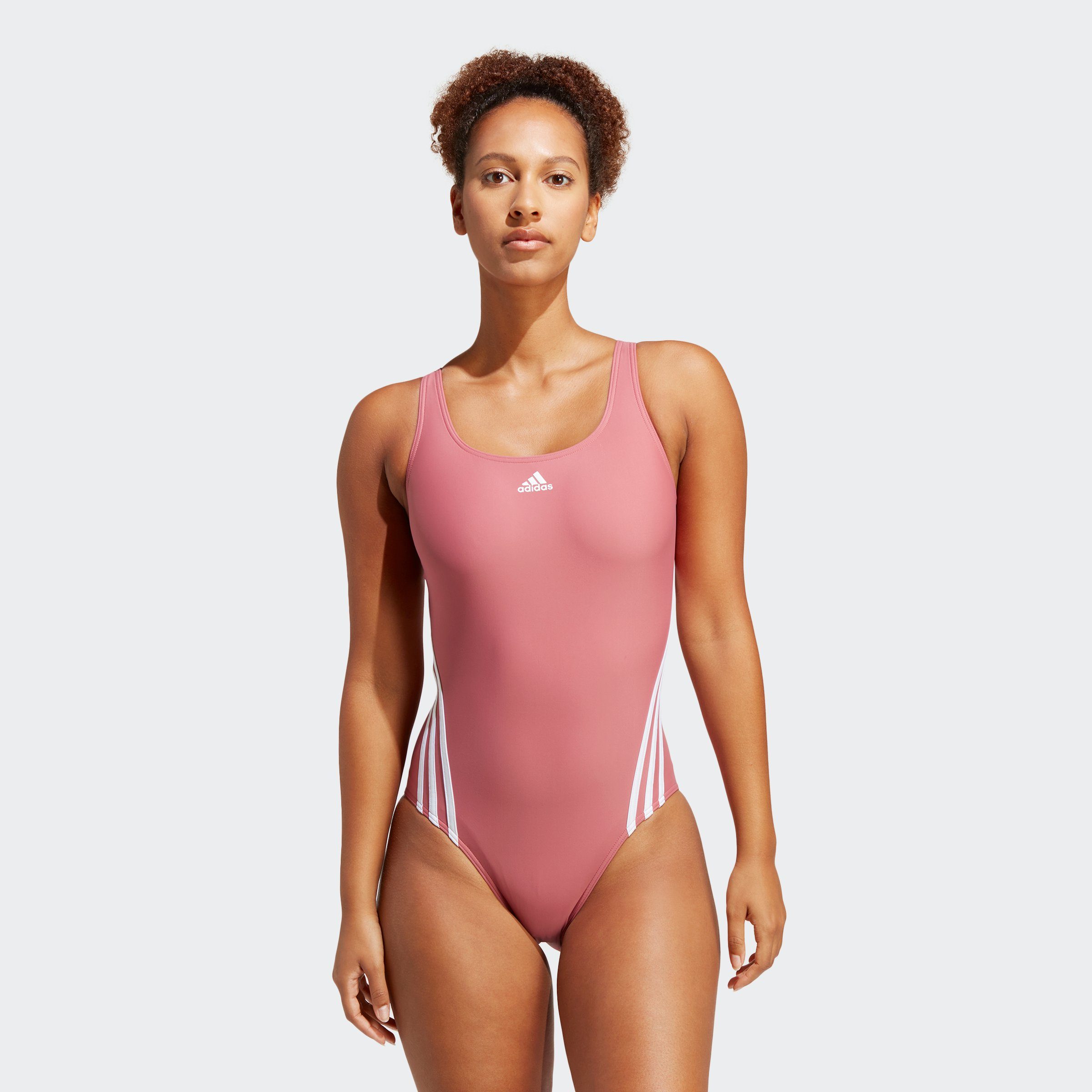 adidas Performance Badeanzug 3S SWIMSUIT (1-St), Ein lässiger 3-Streifen  Badeanzug mit recycelten Materialien.