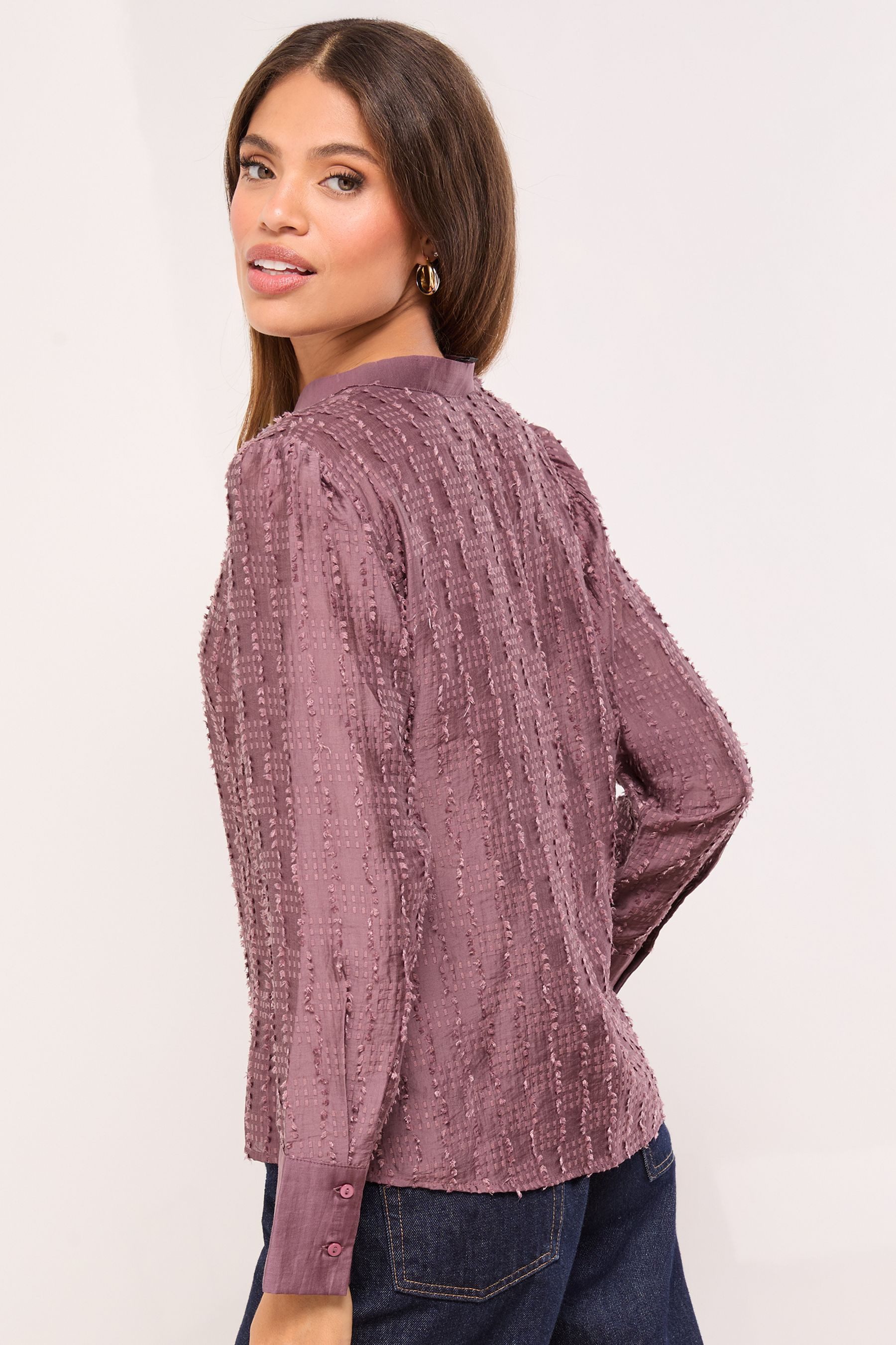 LIPSY Hemdbluse Lipsy Button-down-Hemd, Ausbrenner-Optik, Regular (1-tlg) günstig online kaufen