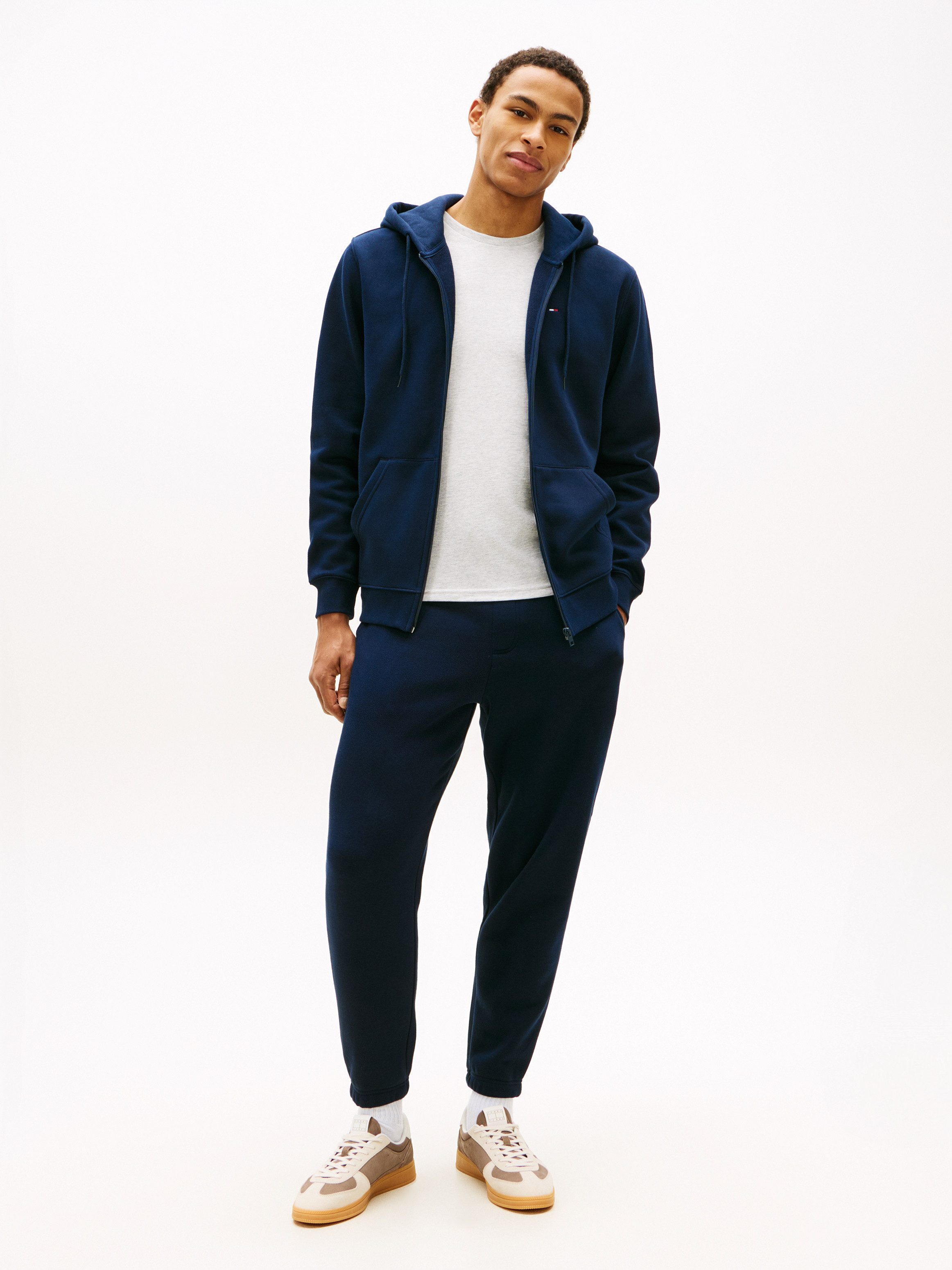 Tommy Jeans Jogginganzug TJM REGULAR FLAG (2-tlg), Sweatjacke und Sweathose, normale Passform