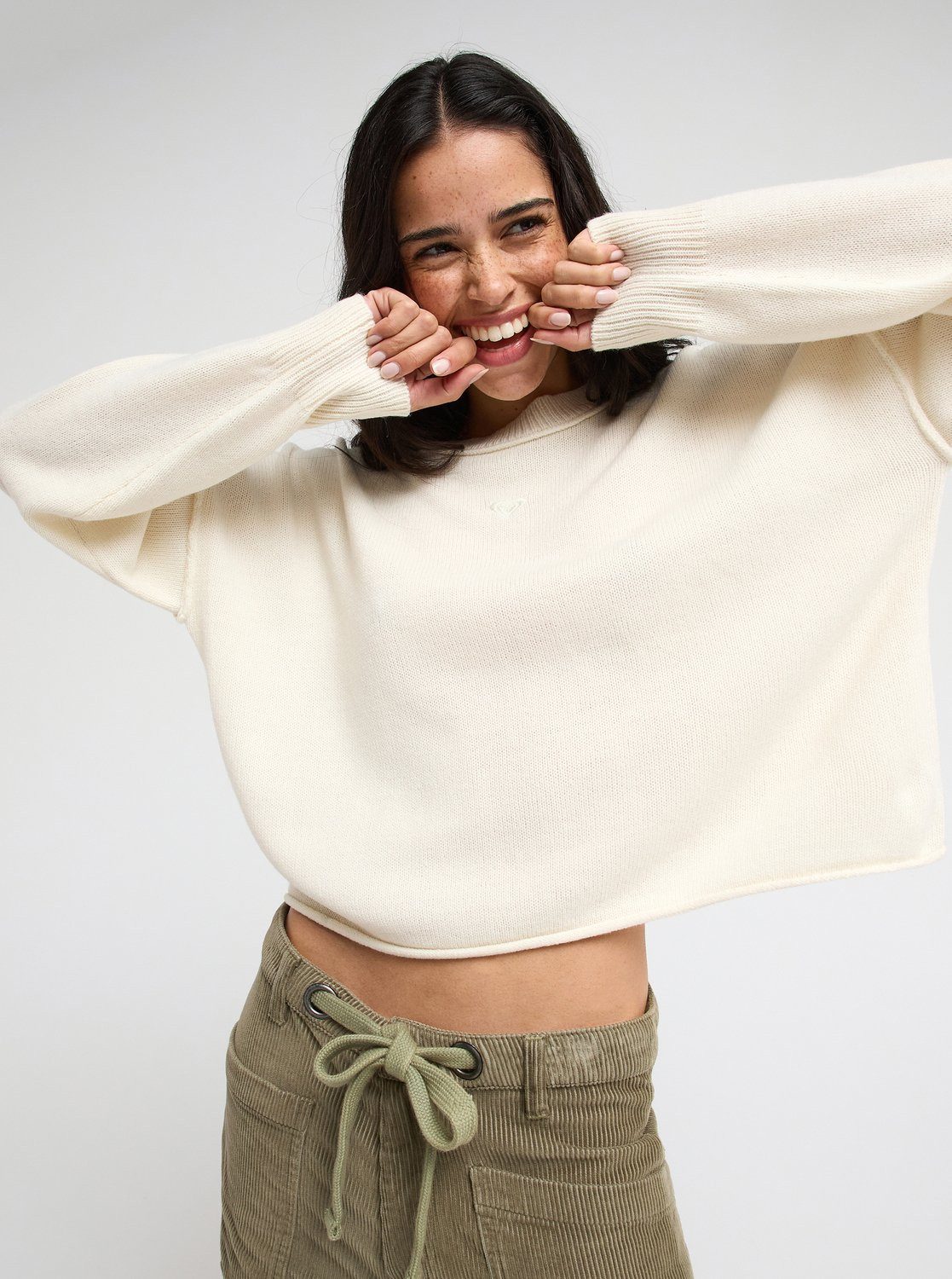 Roxy Rundhalspullover SOMETHING CUTE mit Rollsaum, Langarm, unifarbenes Design