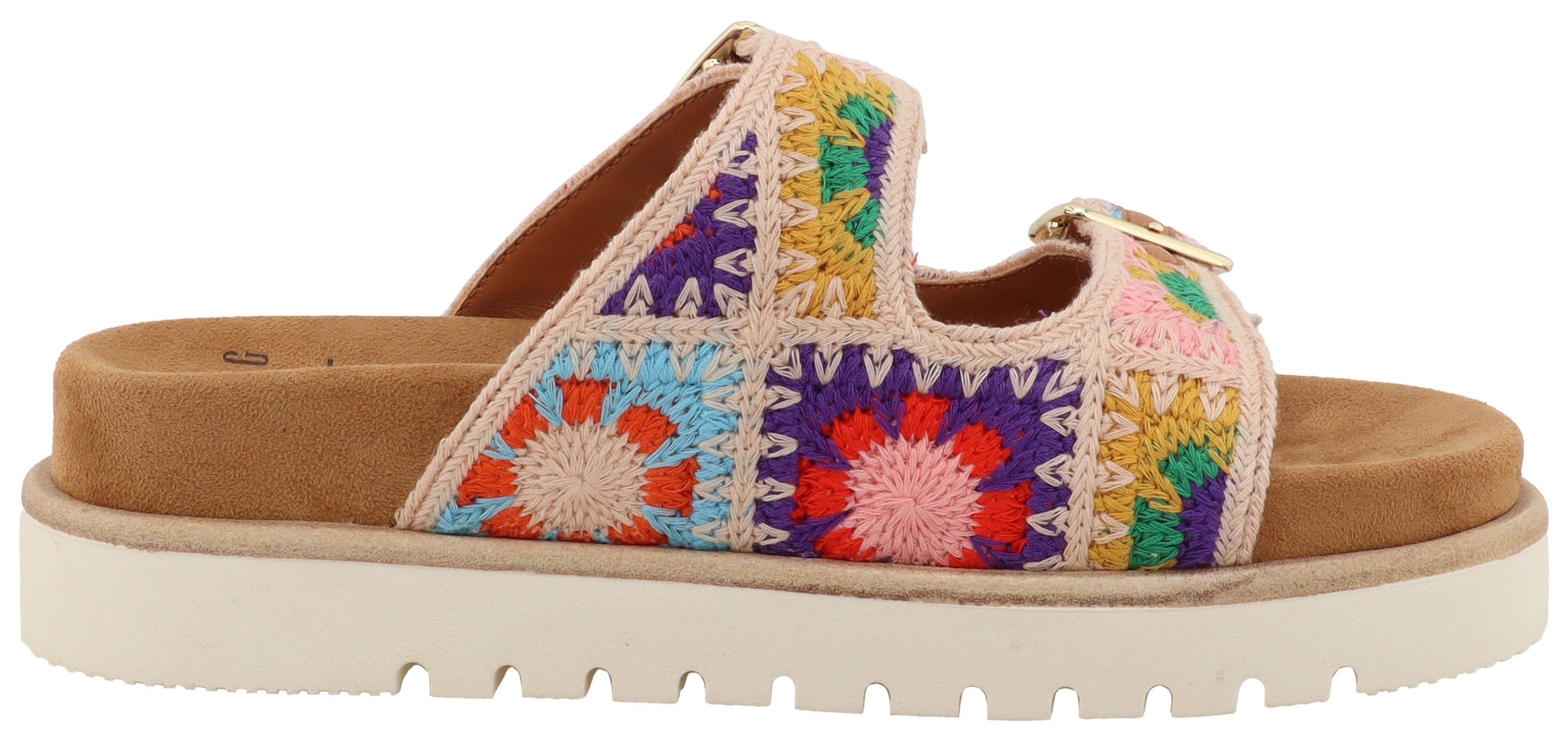 Mustang Shoes Malina Pantolette Sommerschuh, Schlupfschuh mit aufwendiger, günstig online kaufen