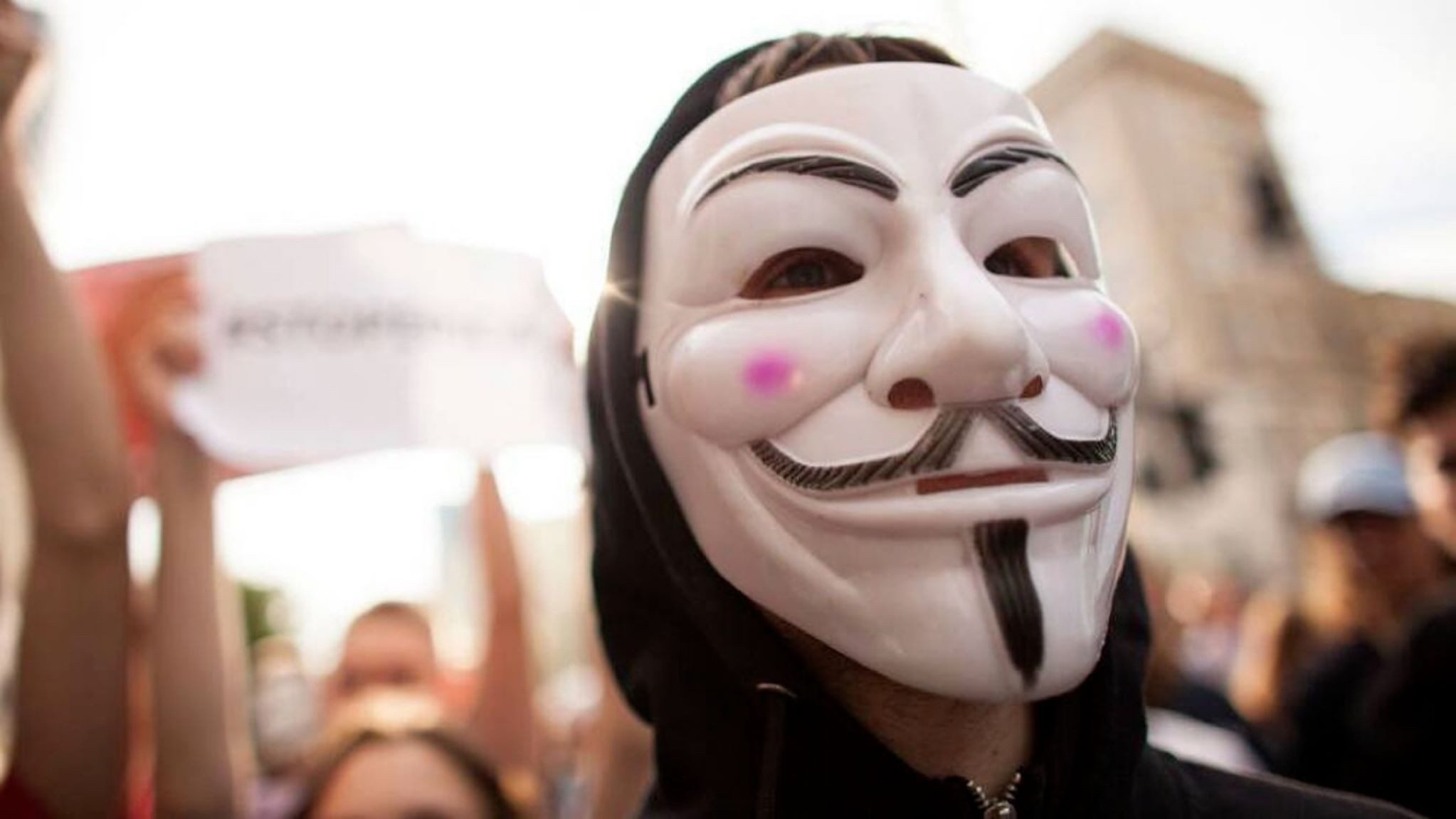 Procos Kostüm Anonymous Vendetta Maske – Perfekt für Halloween und Kostümpartys!