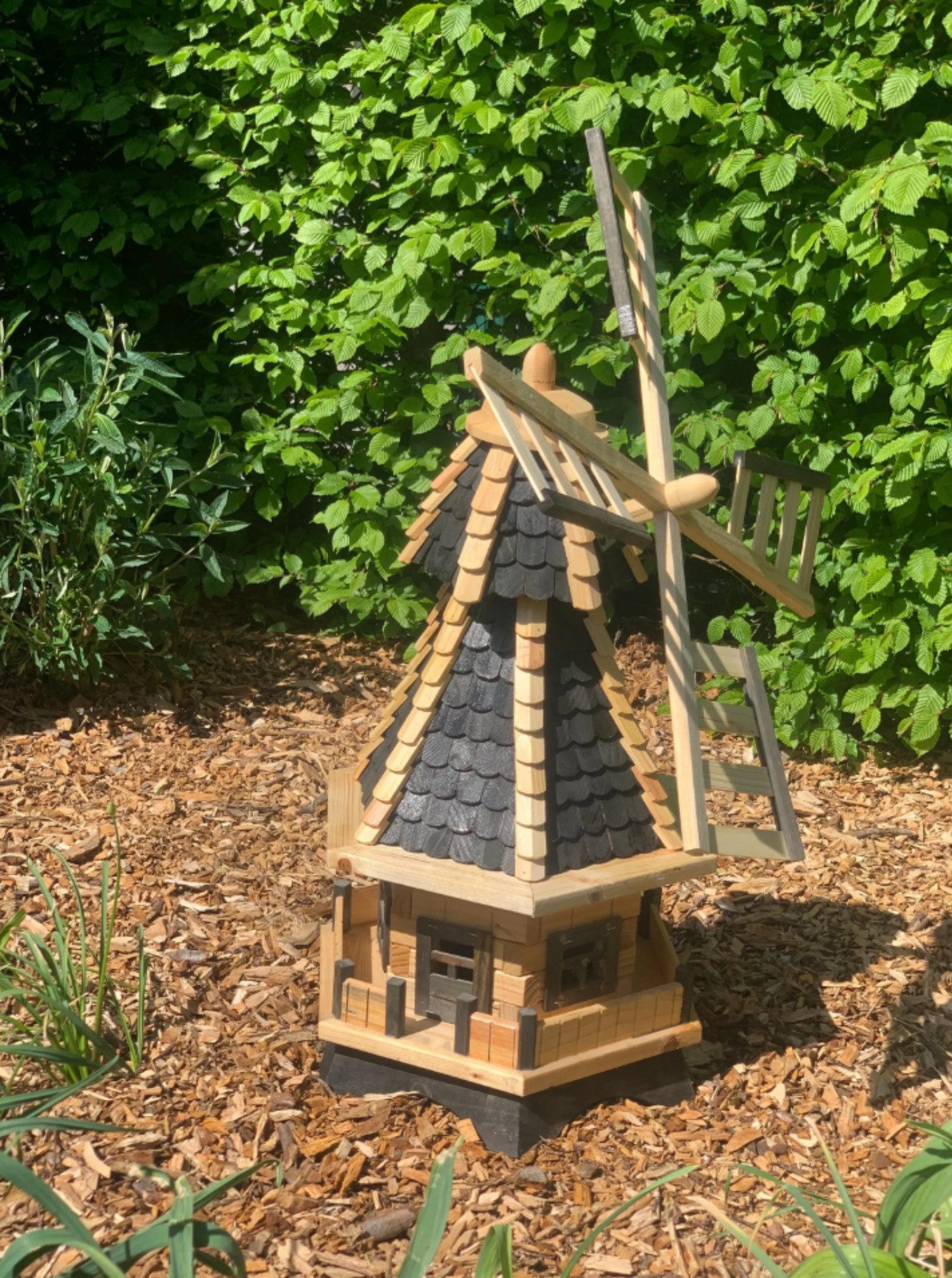 Holzdekoladen Windspiel Garten-Windmühle aus Holz 90 cm mit drehbaren Flügeln