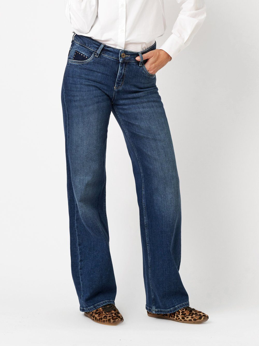 TONI Weite Jeans Ella mit Metallplättchen günstig online kaufen