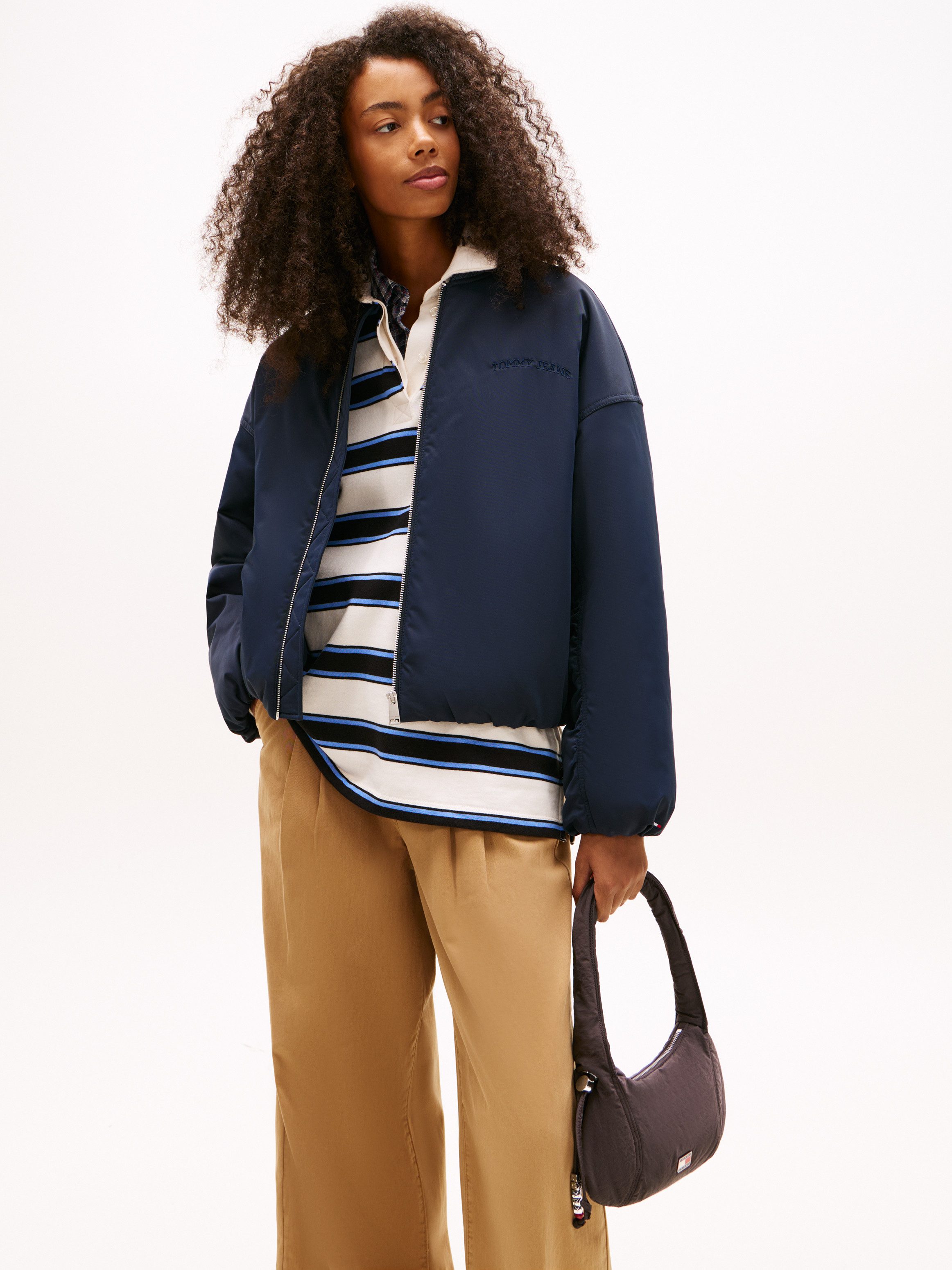 Tommy Jeans Schultertasche TJW CASUAL SHOULDER BAG, Damen Tragetasche, Minibag, mit Zierperlen und Schmuckelementen