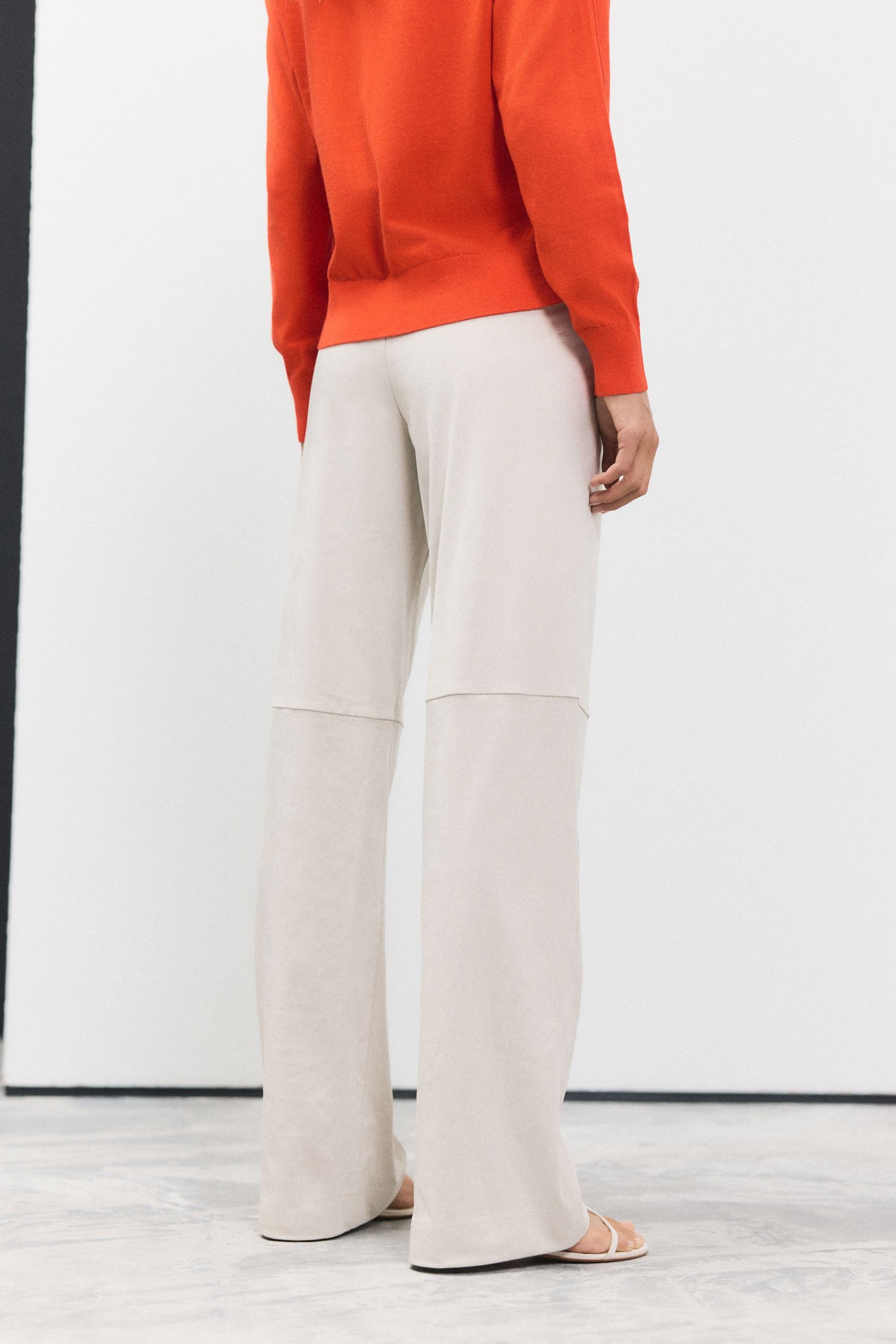 Next Stoffhose Hose mit weitem Bein aus Kunstveloursleder (1-tlg) günstig online kaufen