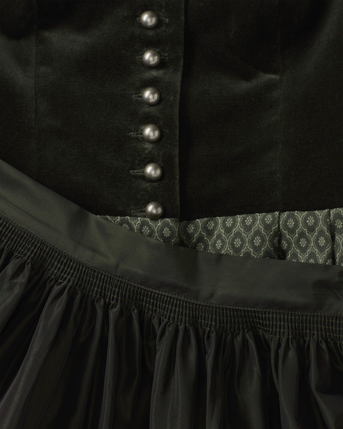 Luis Steindl Dirndl Langes Samt-Dirndl mit Jacquard-Rock