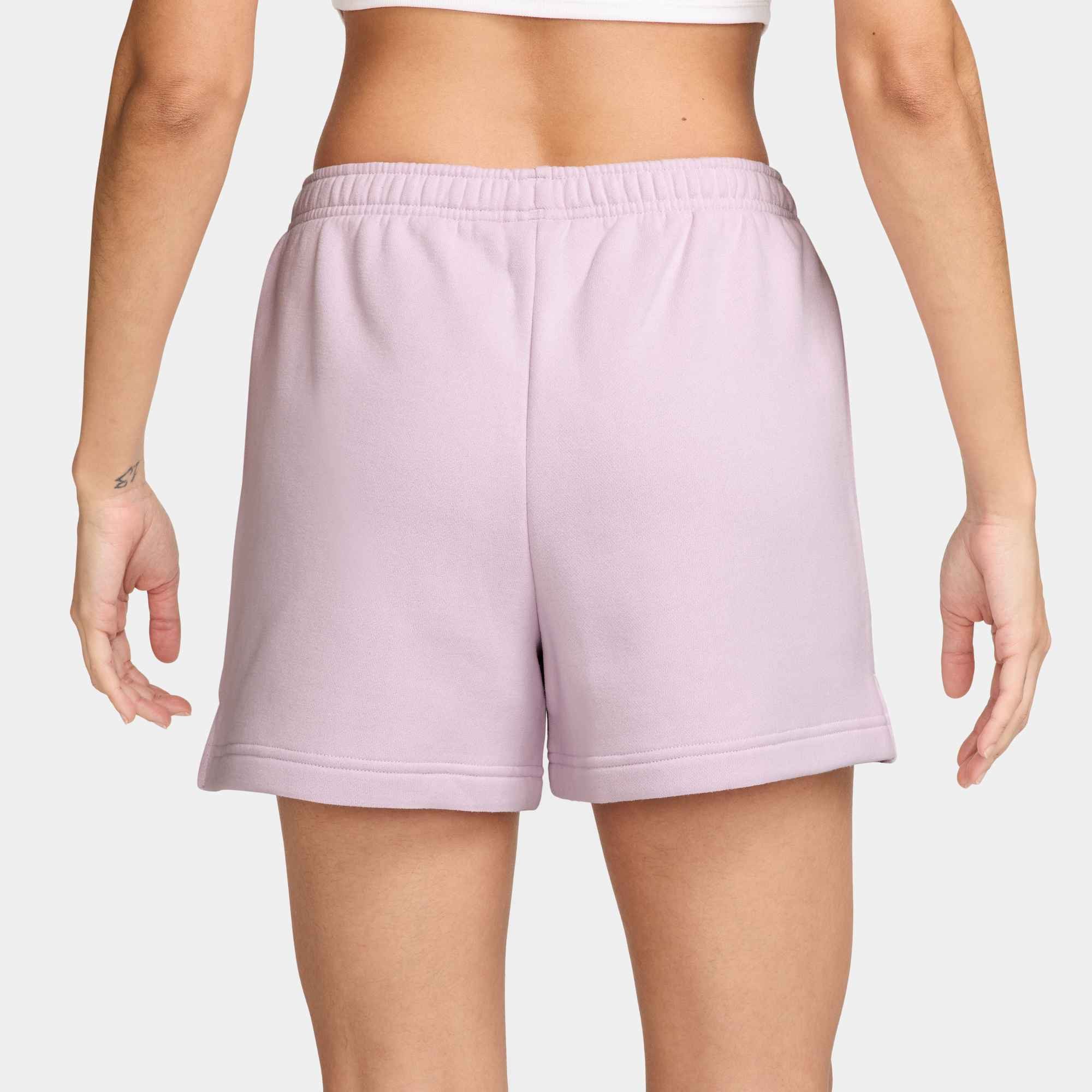 Nike Sportswear Shorts W NK STDO FLC MW MR STD 4 SHRT mit Eingrifftaschen, ca. Mitte Oberschenkel lang, gerade Beinform