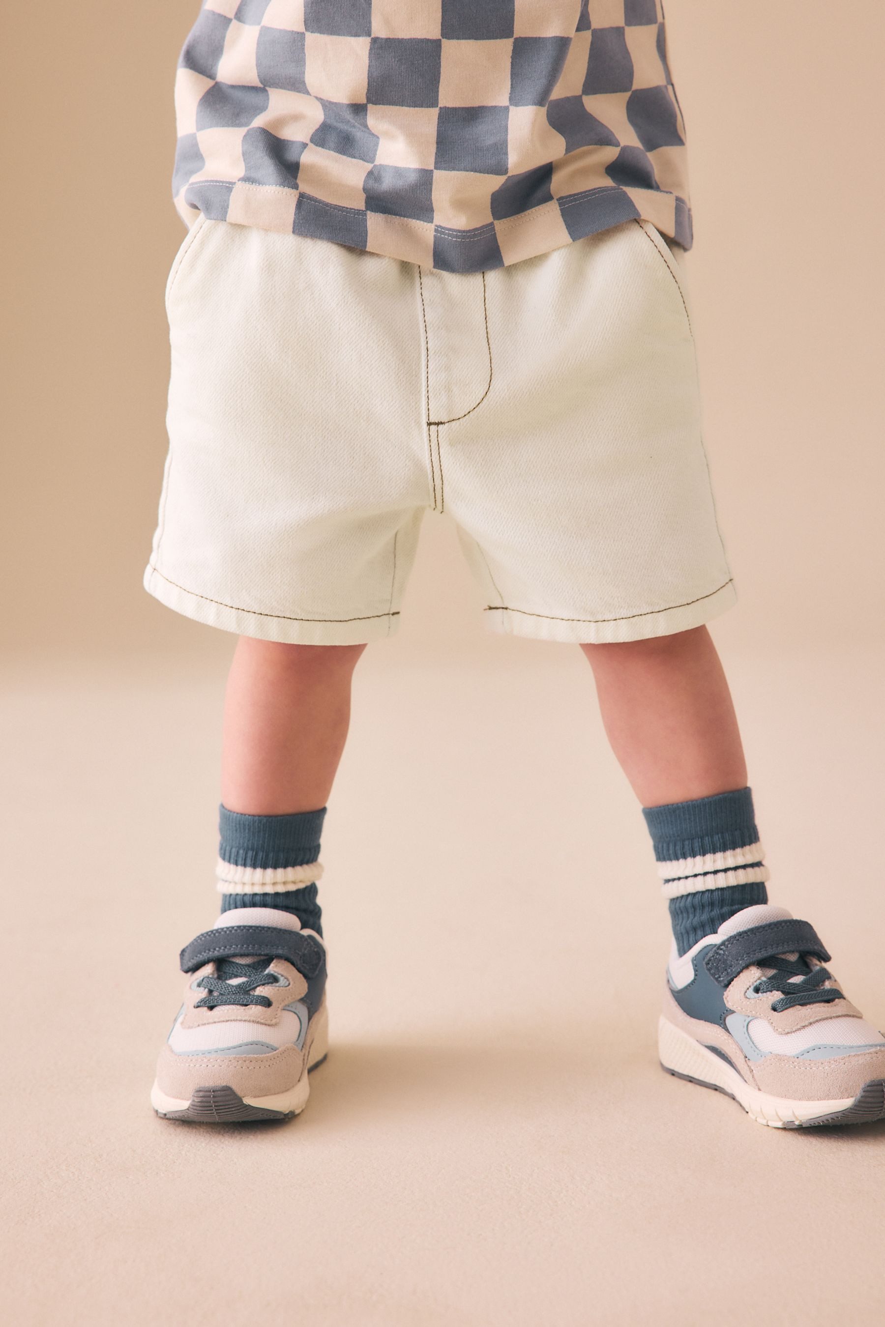 Next Jeansshorts Denim-Shorts 100 % Baumwolle mit Gummibund (1-tlg)