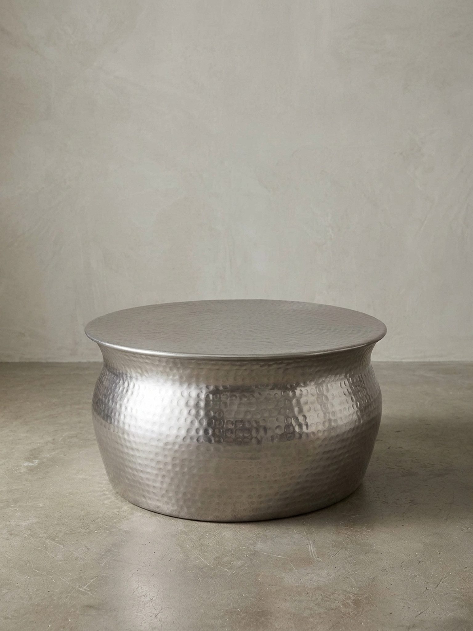 KADIMA DESIGN Couchtisch Kaffeetisch ENNS - Orientalisches Design & Hammerschlagstrukturen