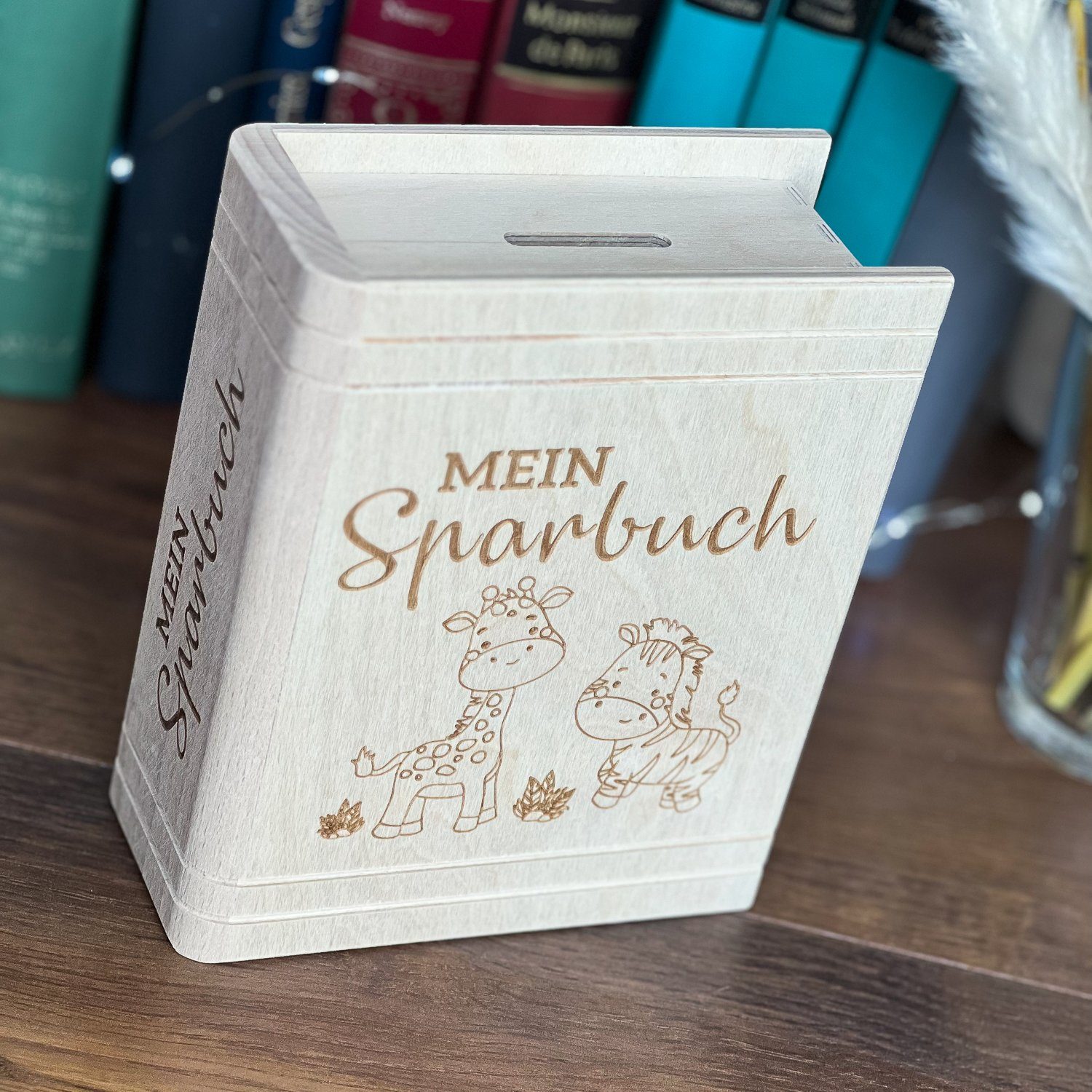 Spardose Spardose in Buchform mit Gravur, Holz-Spardose mit Gravur