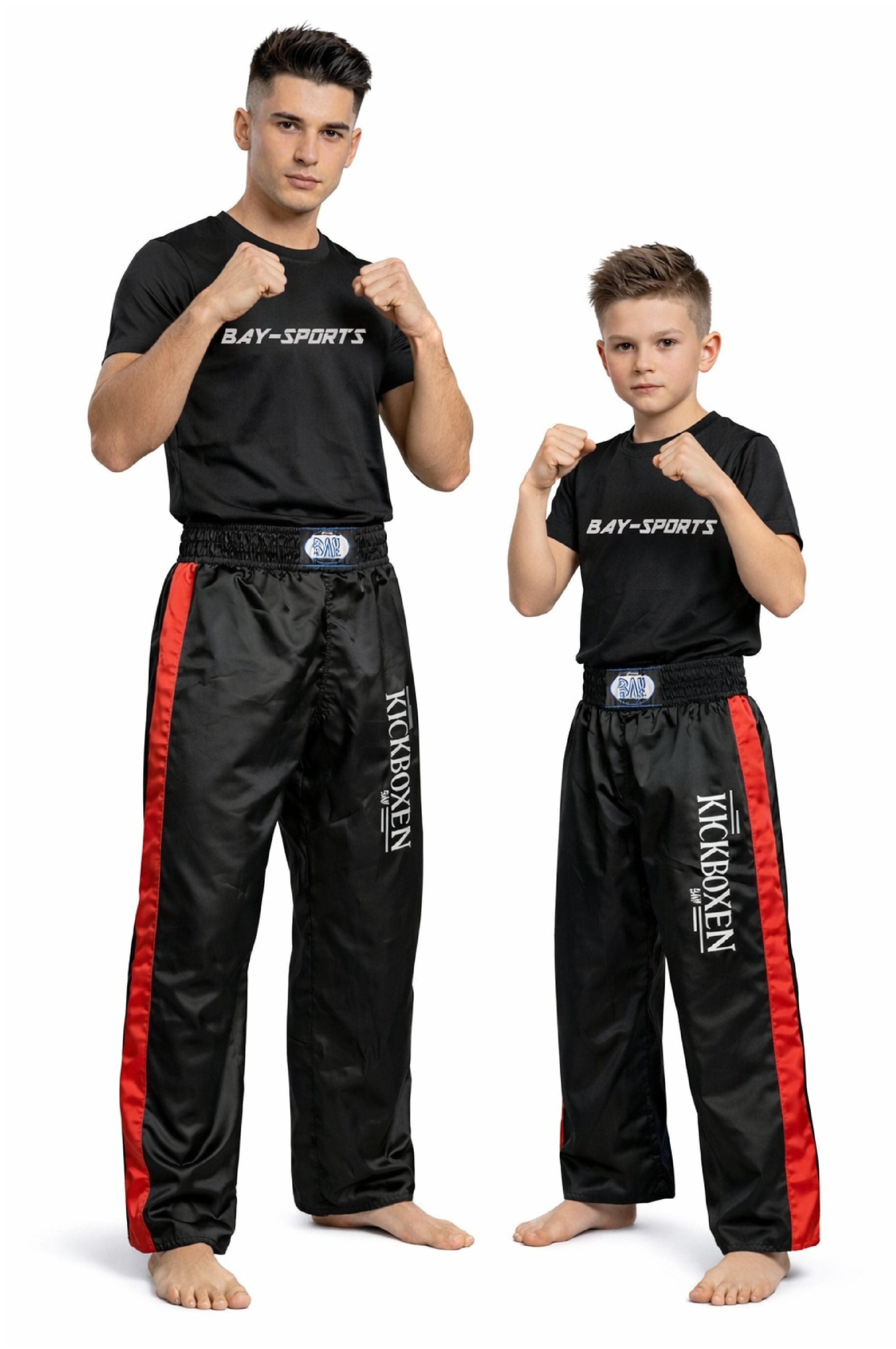 BAY-Sports Sporthose Kickboxhose EDEL STICK Hose lang Kickboxen Kampfsport lange, leichte, locker sitzende Trainingshose, Schwarz/Rot
