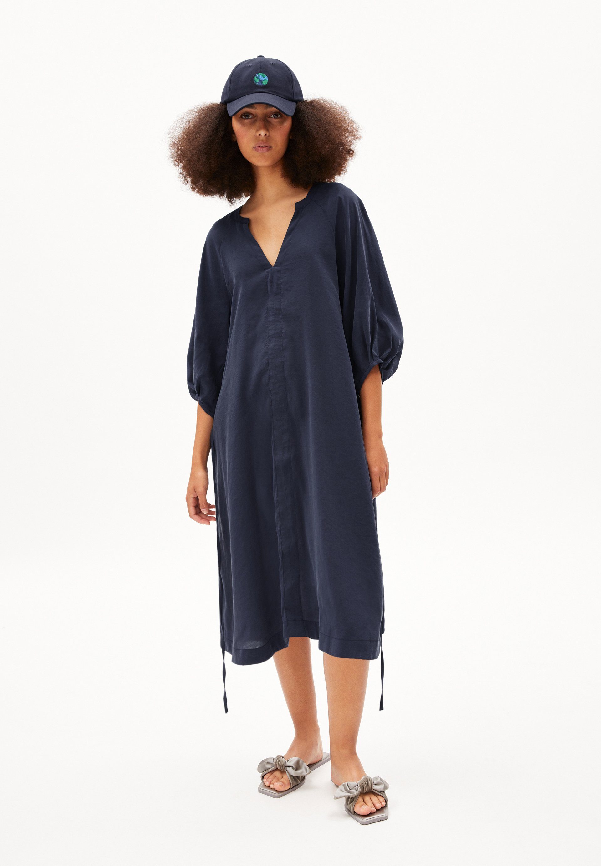 Armedangels Midikleid ATESSAA Webkleid Loose Fit aus TENCEL™ Modal Mix Loose Fit