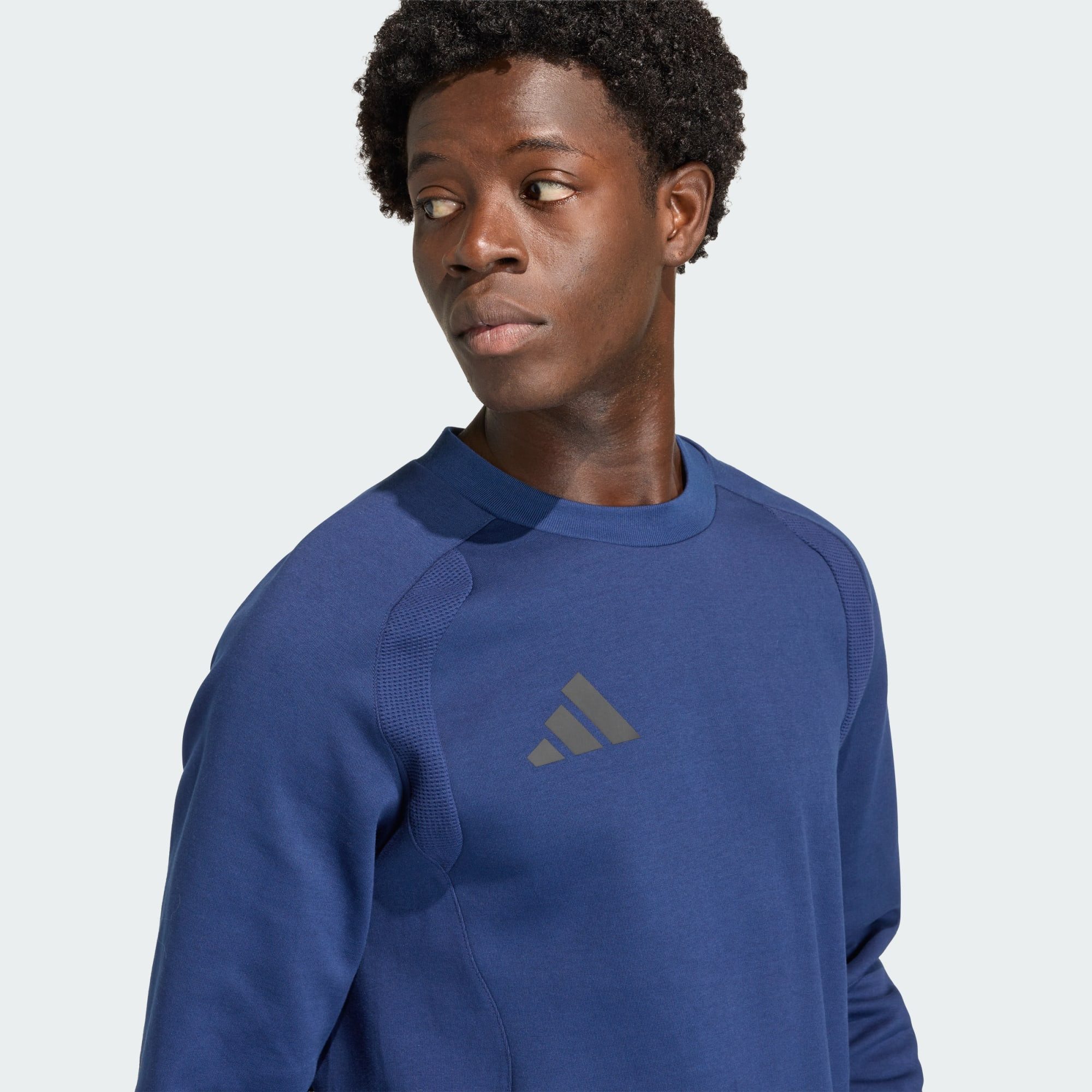 adidas Performance Sweatshirt TIRO TRAVEL SWEATSHIRT, RUNDHALSAUSSCHNITT (1-tlg)