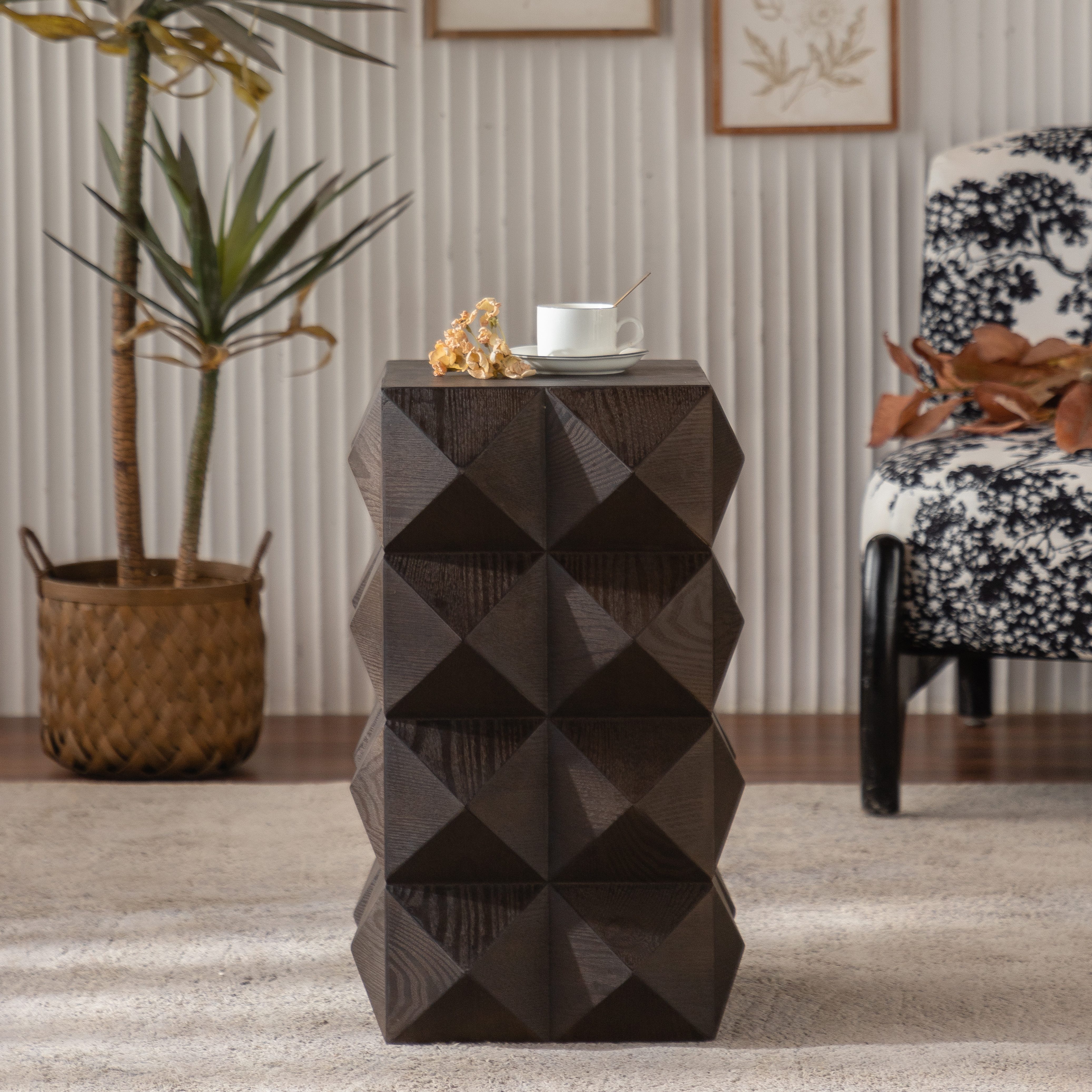 Celya Nachttisch 60CM Höhe dreidimensionale geprägte Muster Design Retro Beistelltisch, Retro Holz Nachttisch Braun, keine Montage erforderlich