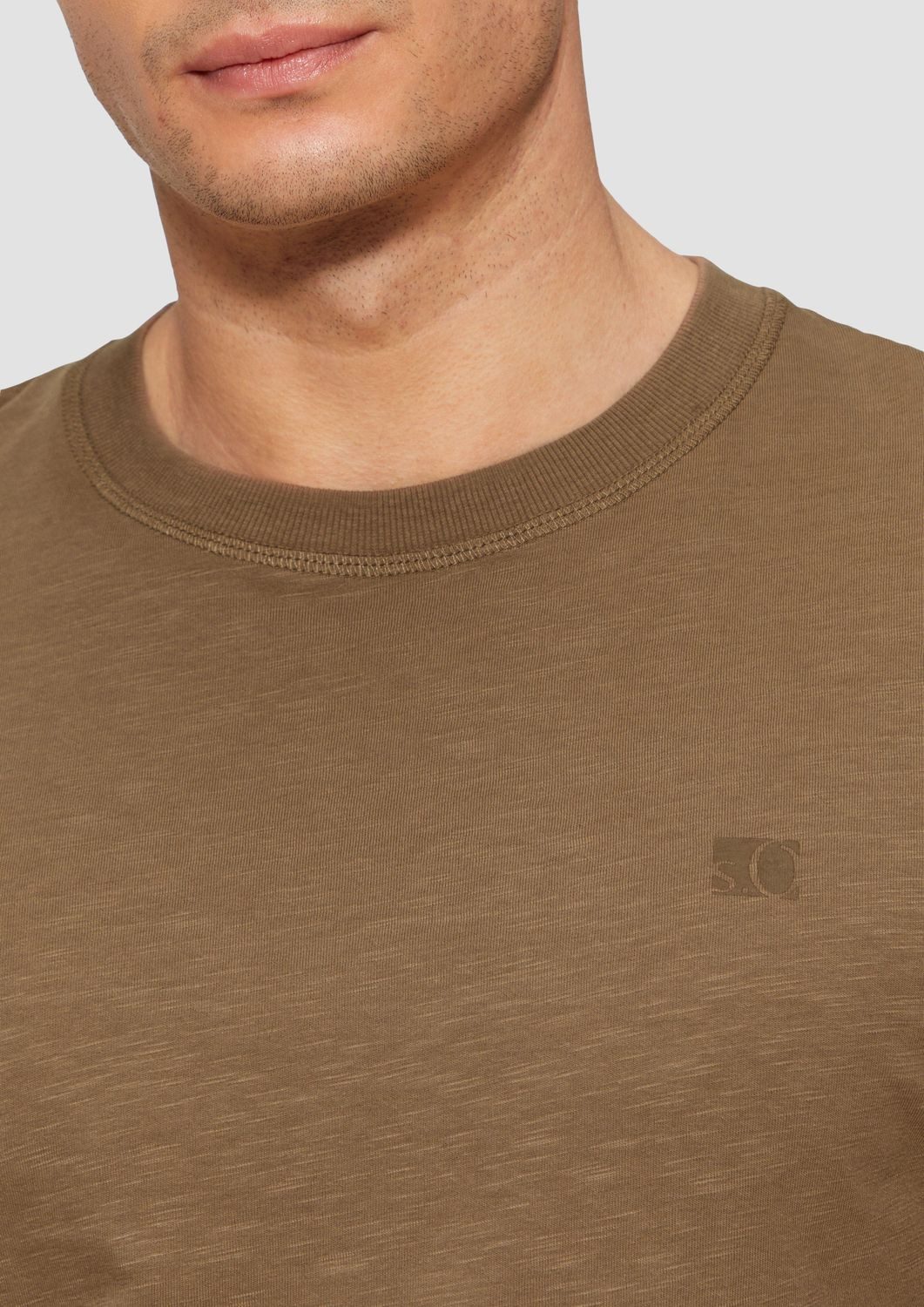 s.Oliver Kurzarmshirt Baumwoll-T-Shirt mit Logo-Print Artwork günstig online kaufen