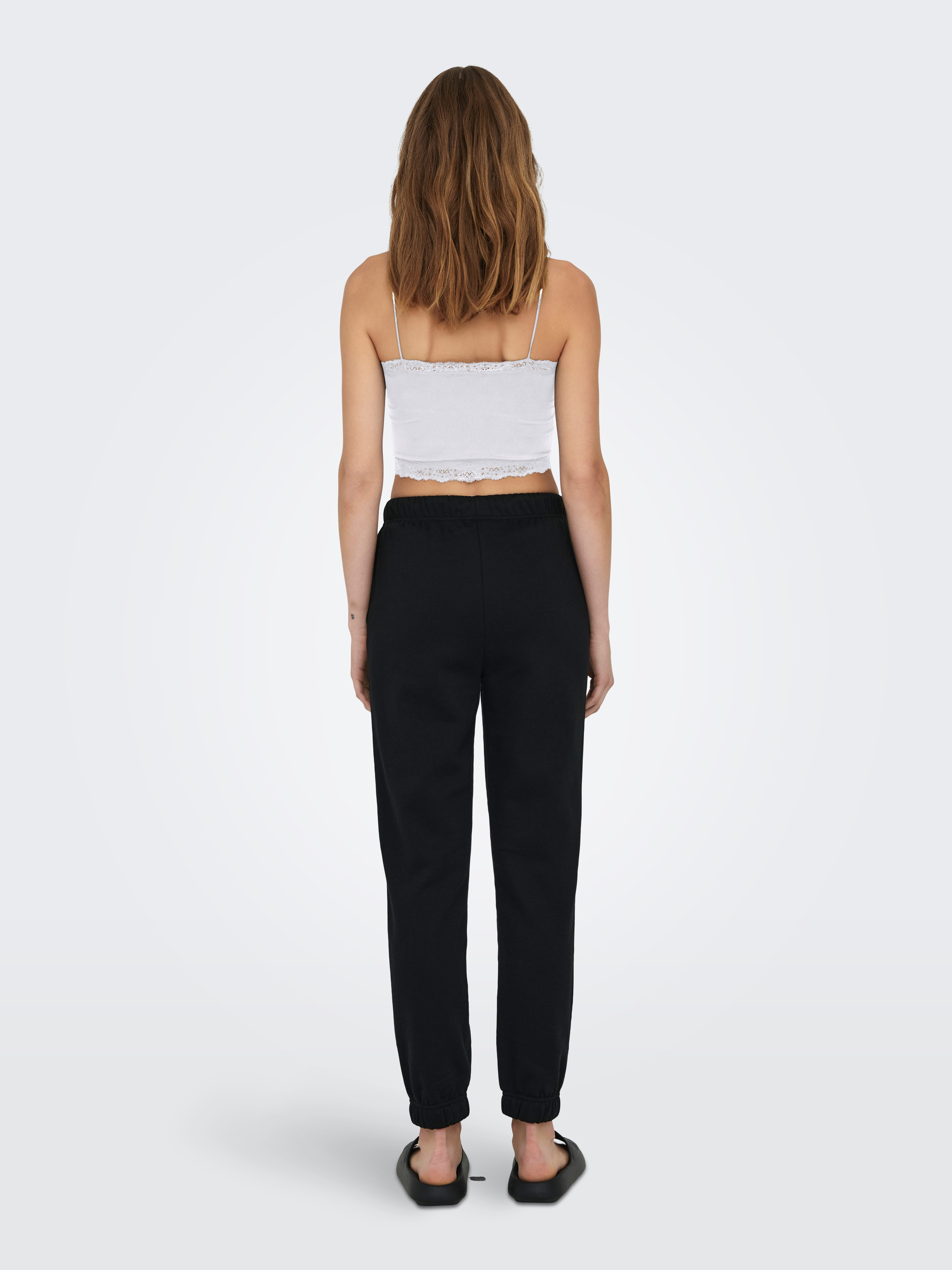 ONLY Trägertop ONLVICKY LACE SEAML 2-PACK CROPPED TOP (Packung, 2-tlg)