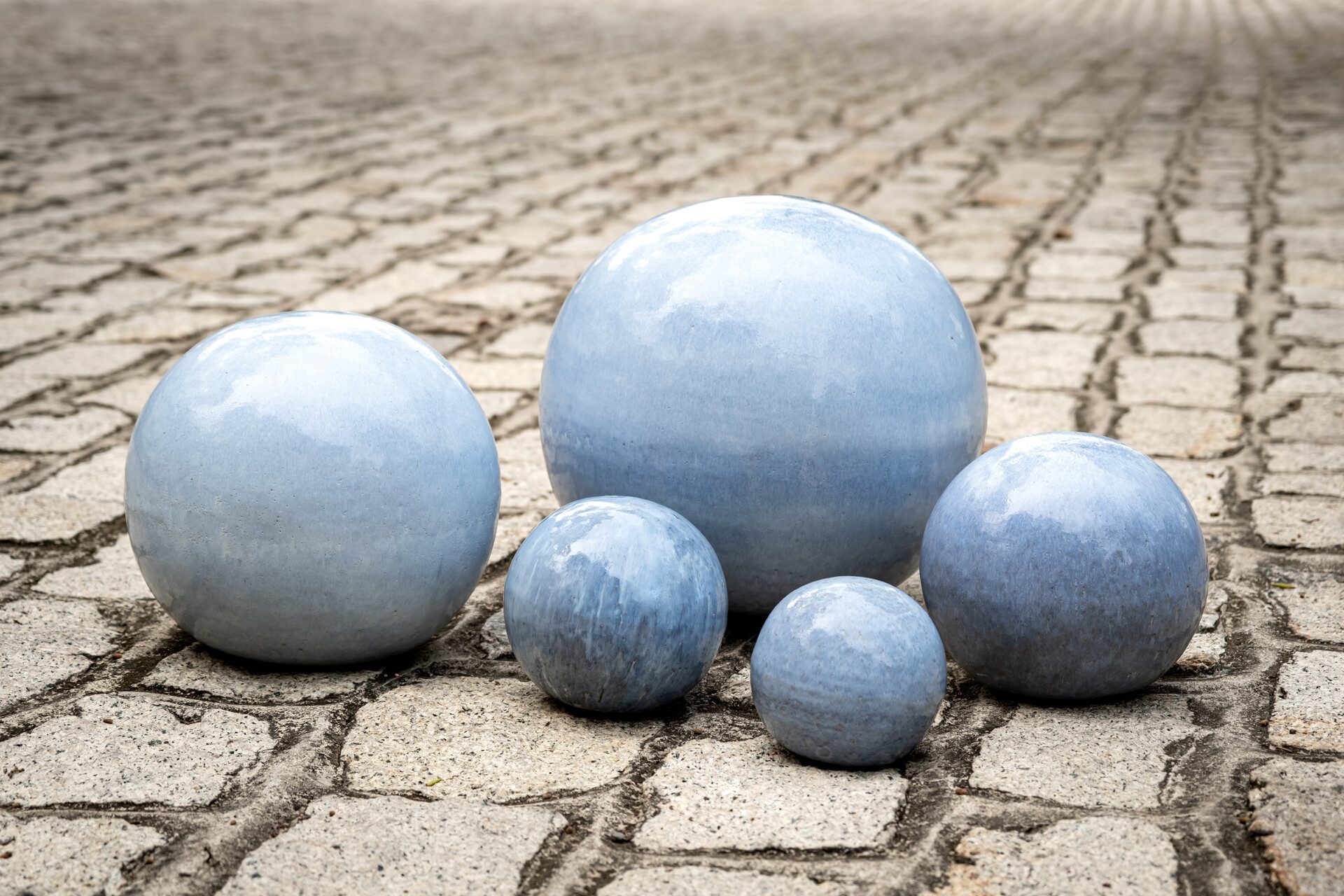 Teramico Dekokugel Gartenkugeln Keramik 3er Set Azur blau, 100% Frostfest