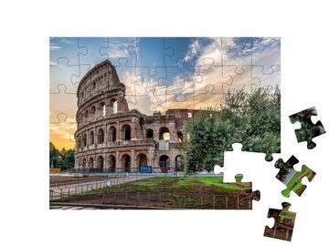 puzzleYOU Puzzle Detail des Kolosseums in Rom, Italien, 48 Puzzleteile, puzzleYOU-Kollektionen Colosseum