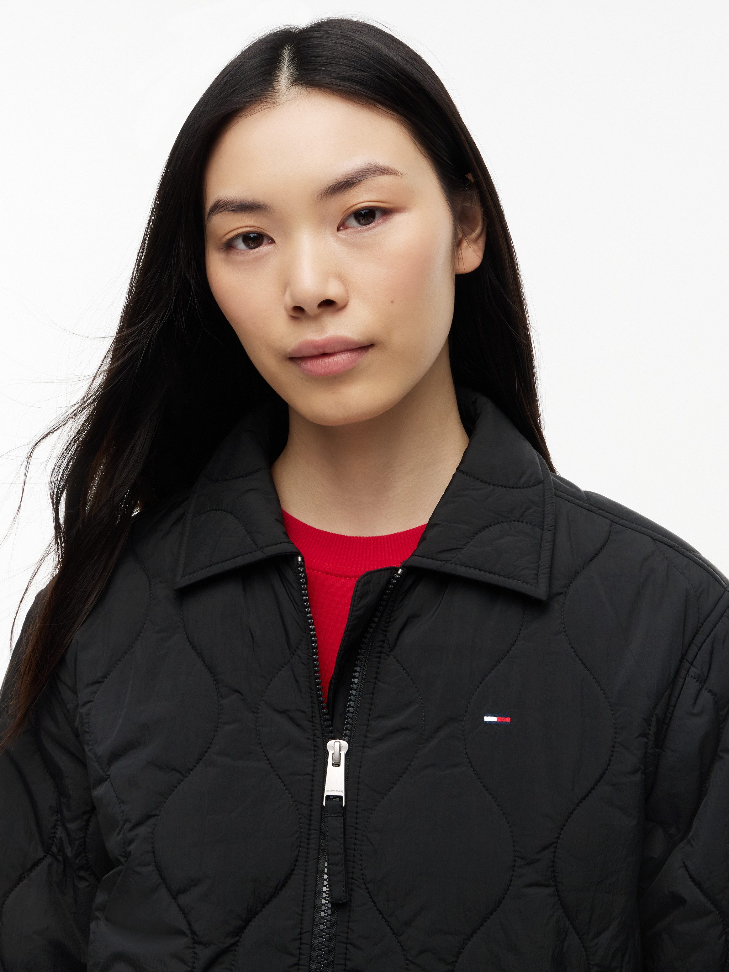 Tommy Jeans Steppjacke TJW COACH COLLAR QUILTED JACKET Kunstfaser, Flag-Stickerei