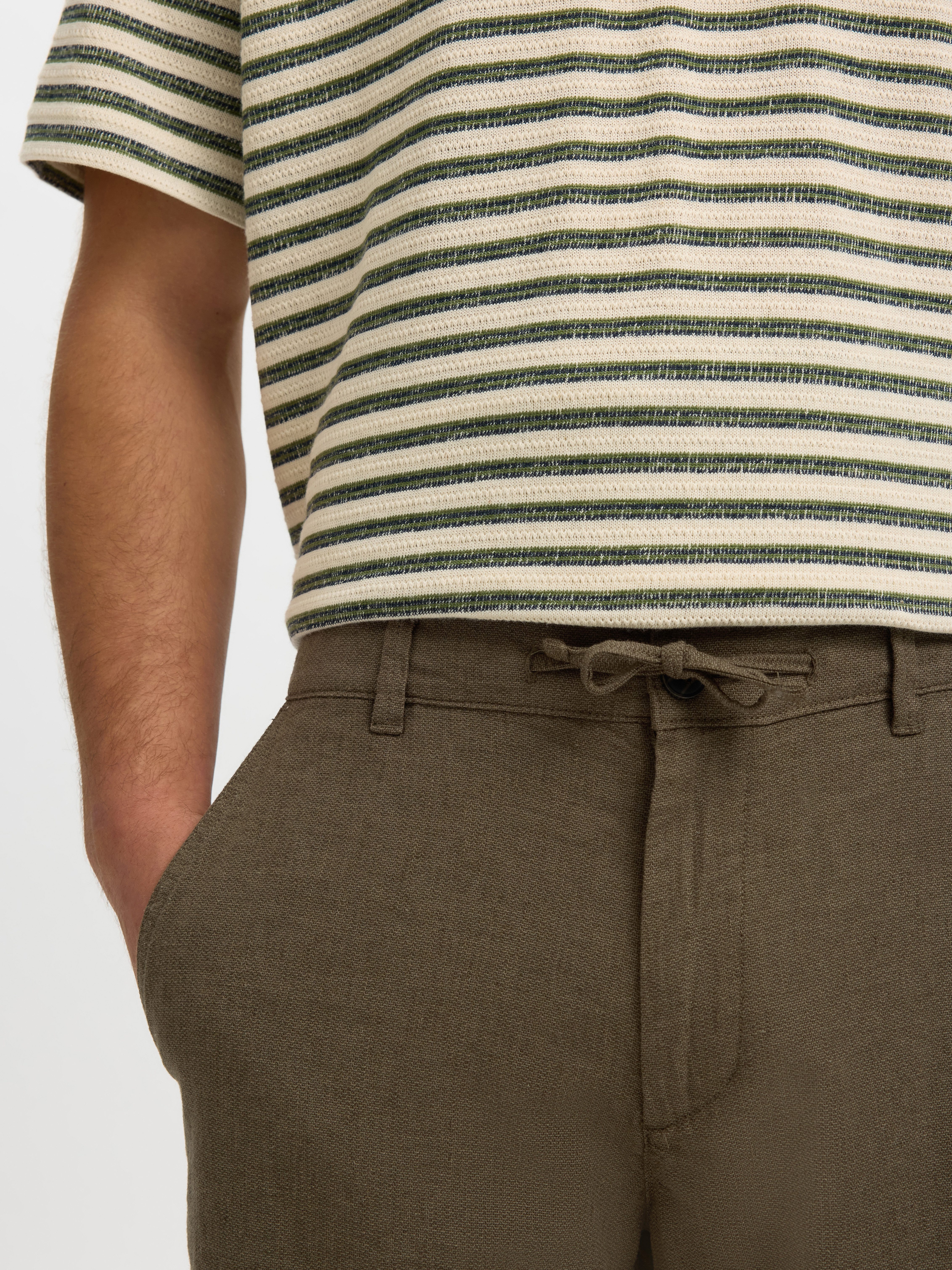 Selected Chinoshorts SLHREGULAR-BRODY SUN SHORTS NOOS Baumwollmischung, regular fit