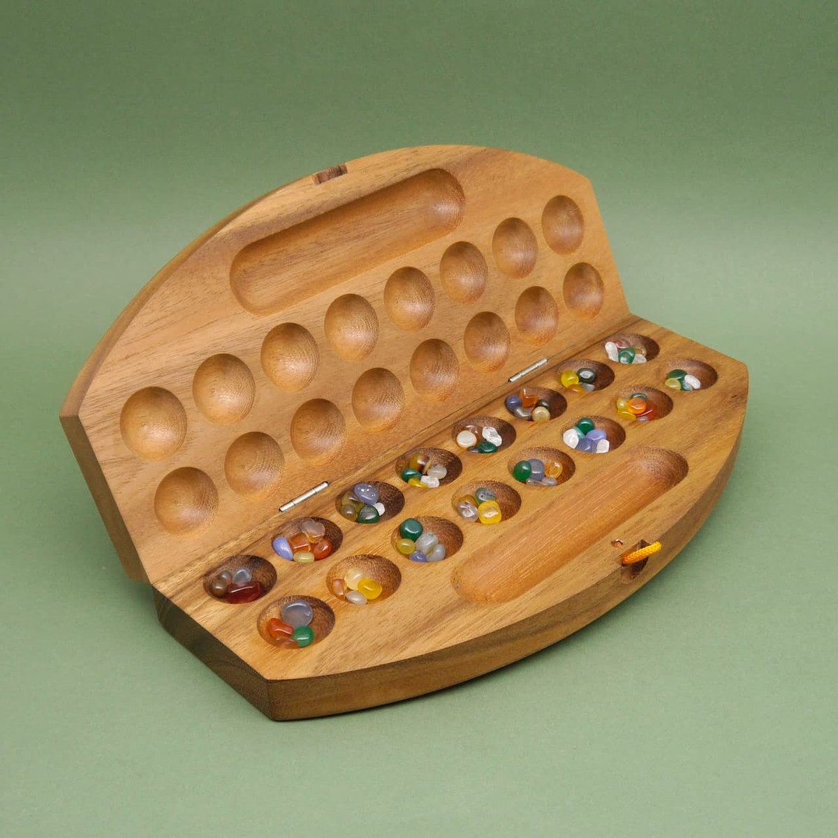 ROMBOL Denkspiele Spiel HUS BAO - klappbares Steinchenspiel, Brettspiel, Holzspiel