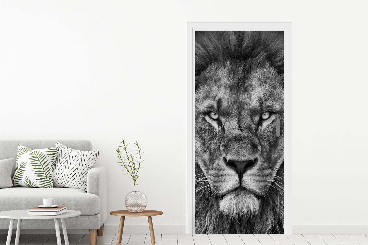 MuchoWow Türtapete Tiere - Löwe - Schwarz - Weiß - Porträt, Matt, bedruckt, (1 St), Selbstklebende Tapete, Folie für Möbel, 75x205 cm