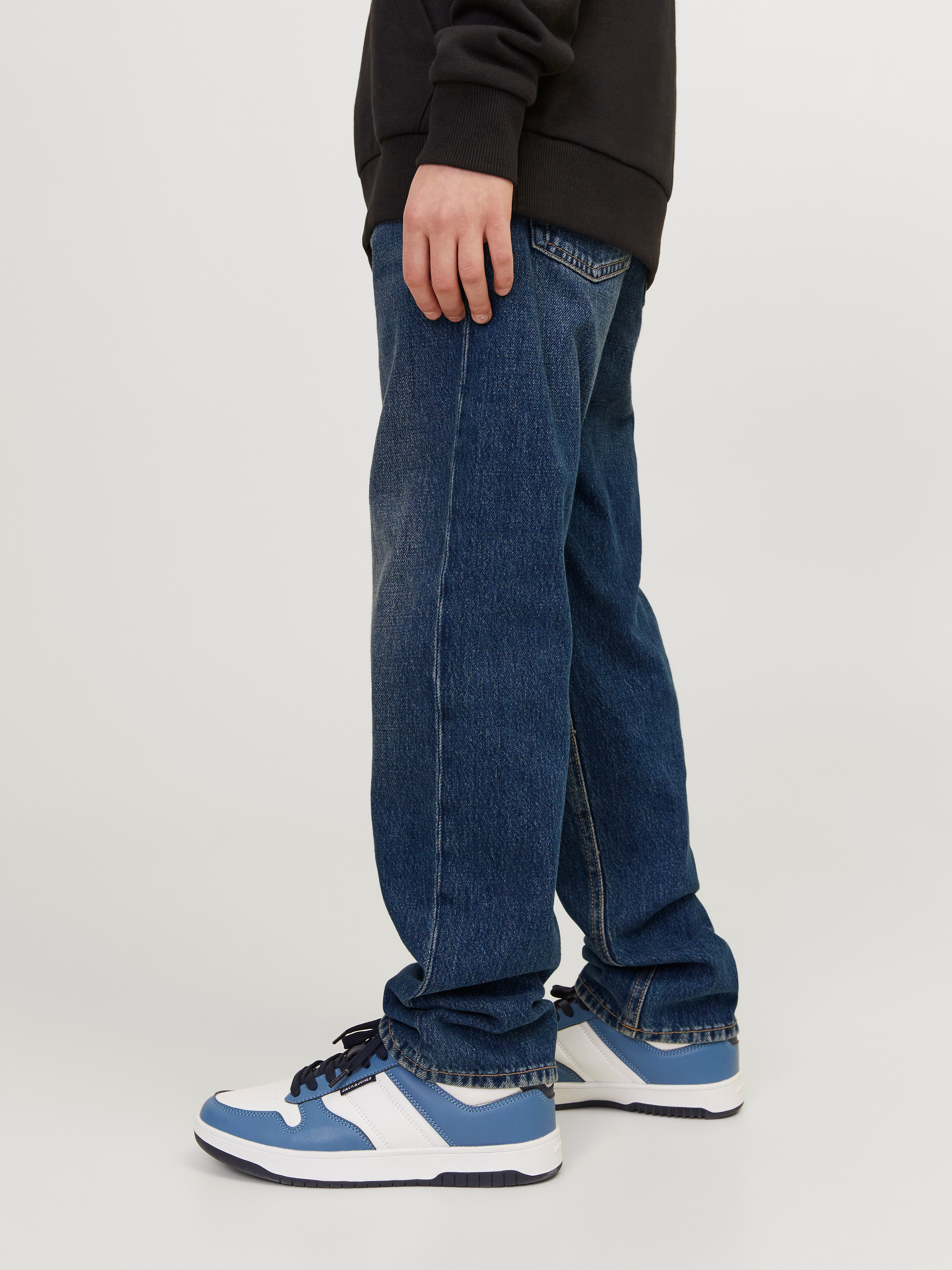 Jack & Jones Junior Relax-fit-Jeans JJICHRIS robust, pflegeleicht, stylisch Abriebeffekte, modisch, loose fit, Denim