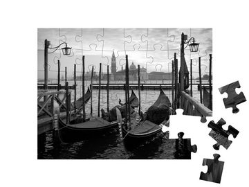 puzzleYOU Puzzle Gondeln in Venedig, schwarz-weiß, 48 Puzzleteile, puzzleYOU-Kollektionen Städte