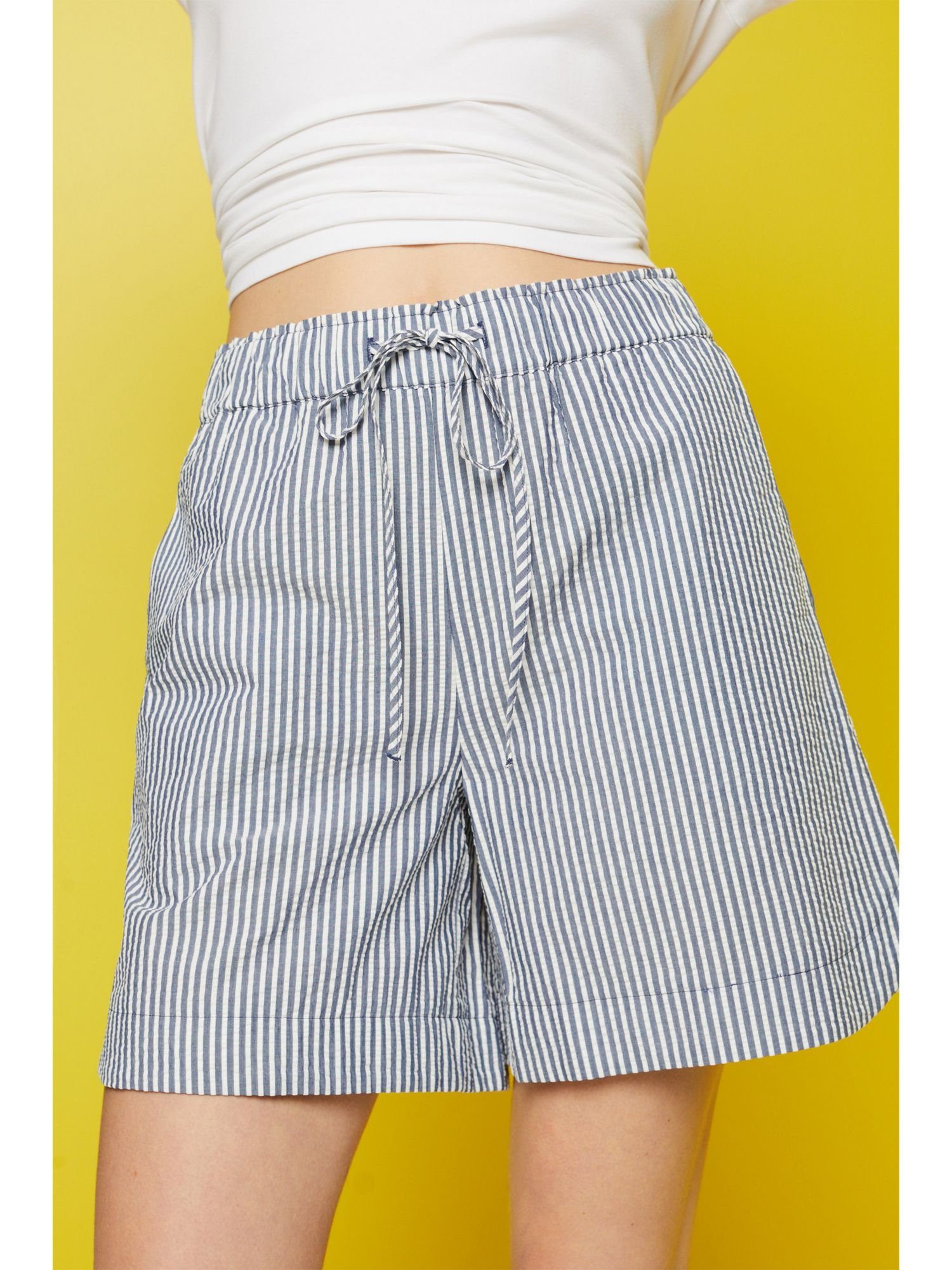 mit 100 Shorts Seersucker-Shorts Collection (1-tlg) Esprit Streifen, Baumwolle %