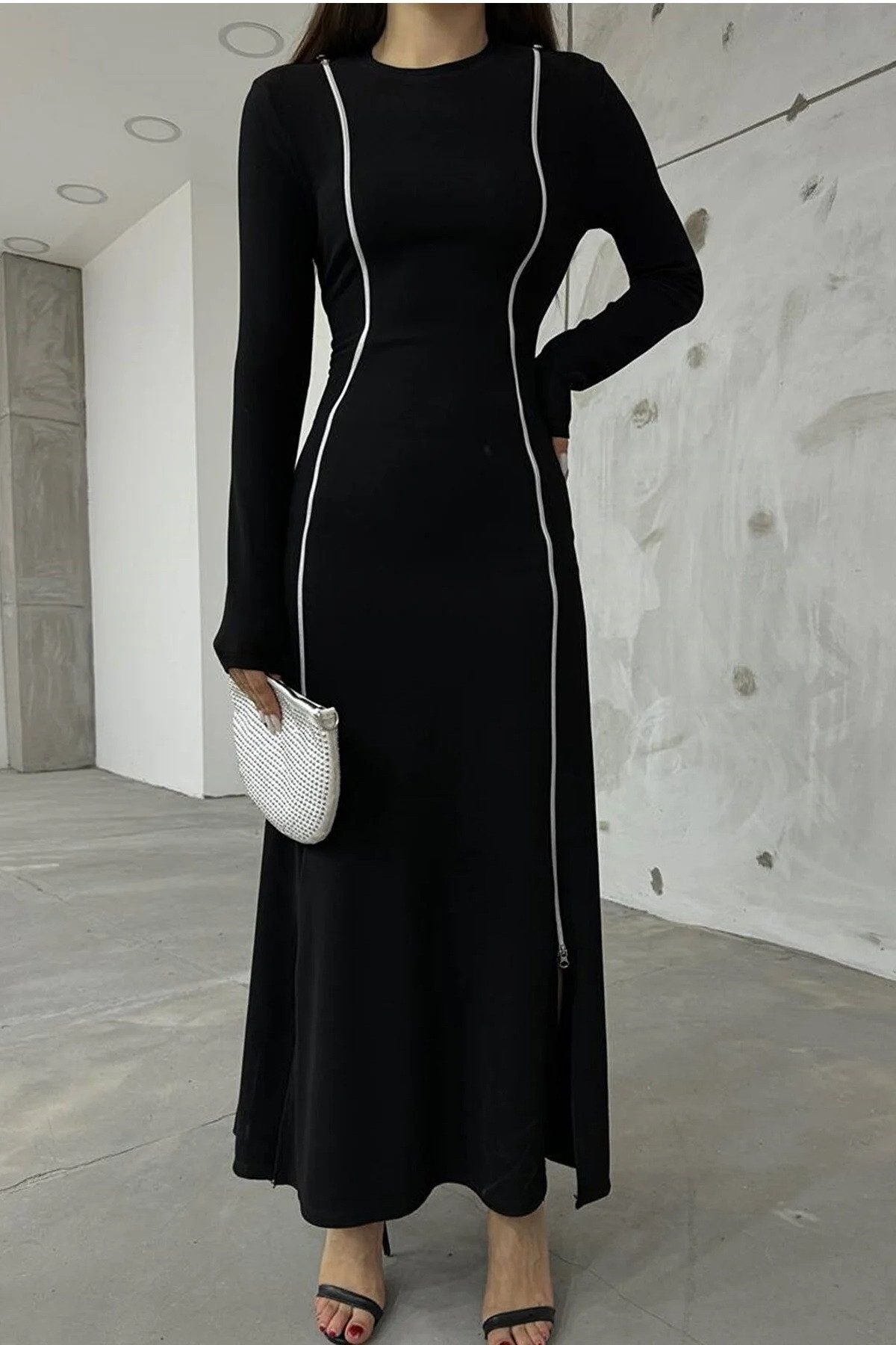 Maxikleid Langärmeliges, verstellbares Kleid mit Reißverschluss und Schlitzdetai