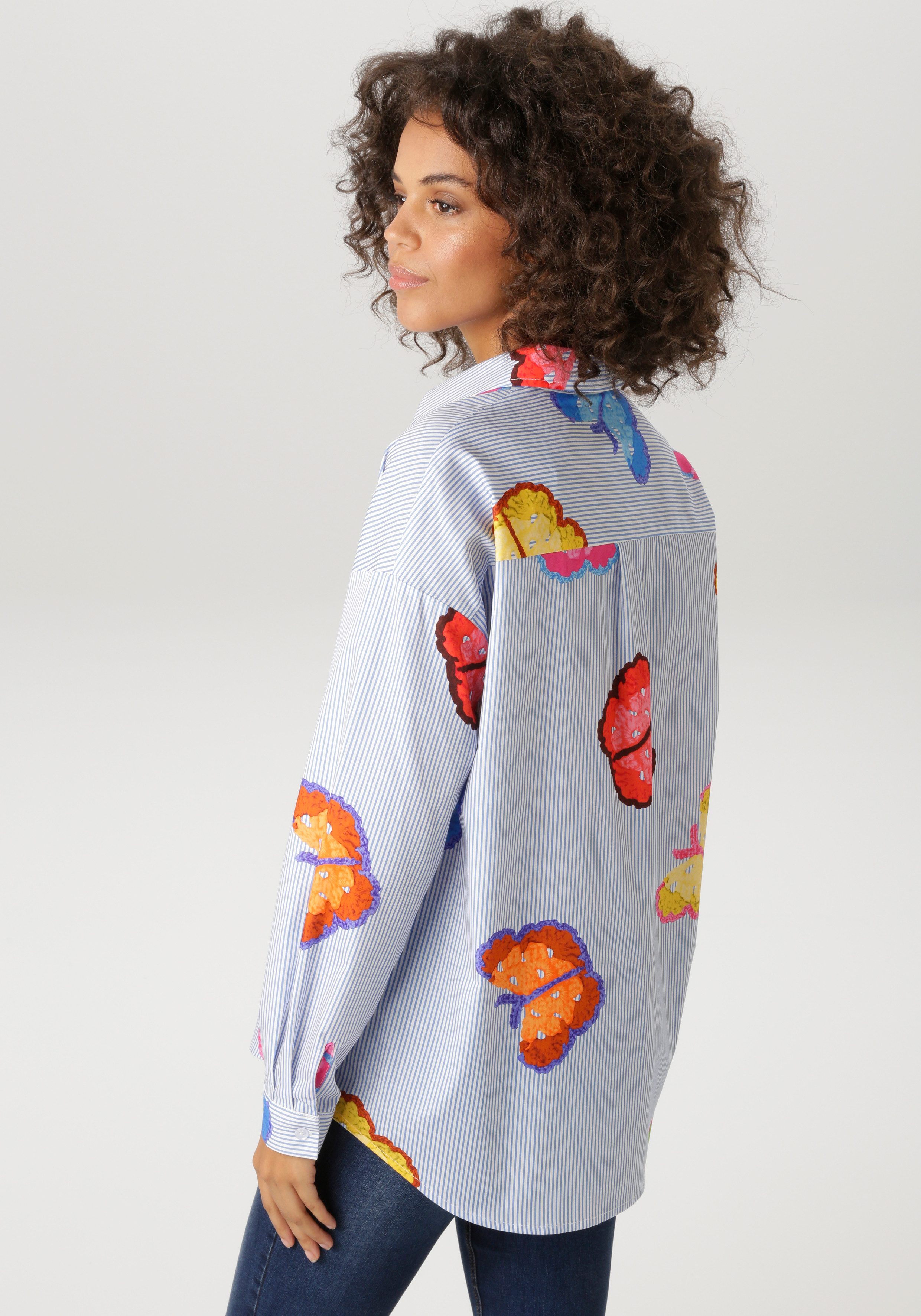 Aniston CASUAL Hemdbluse, gestreift und mit bunten Schmetterlingen bedruckt - NEUE KOLLEKTION